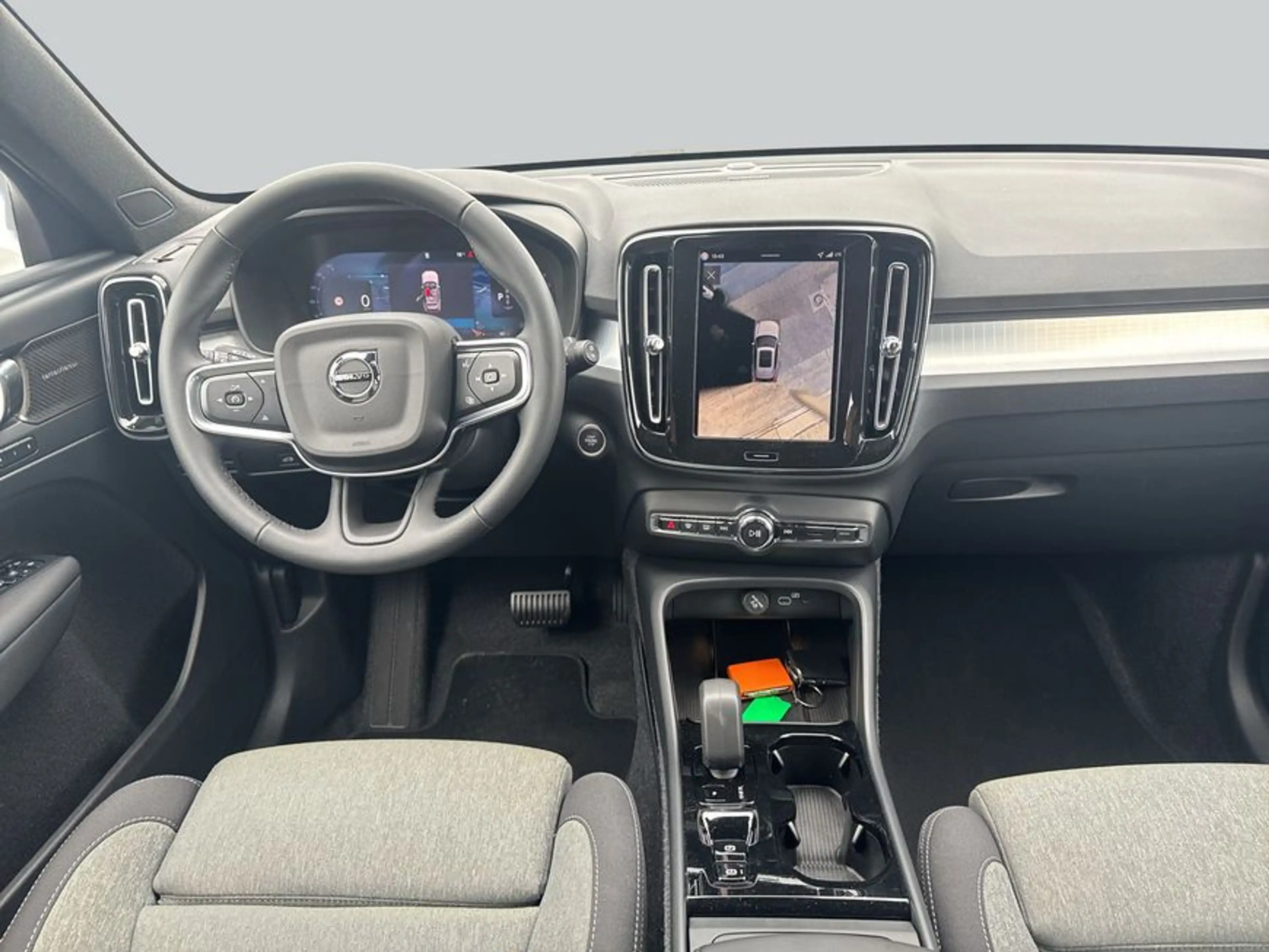 Volvo XC40 XC40 B3 B DKG Plus Black Edition — photo 13