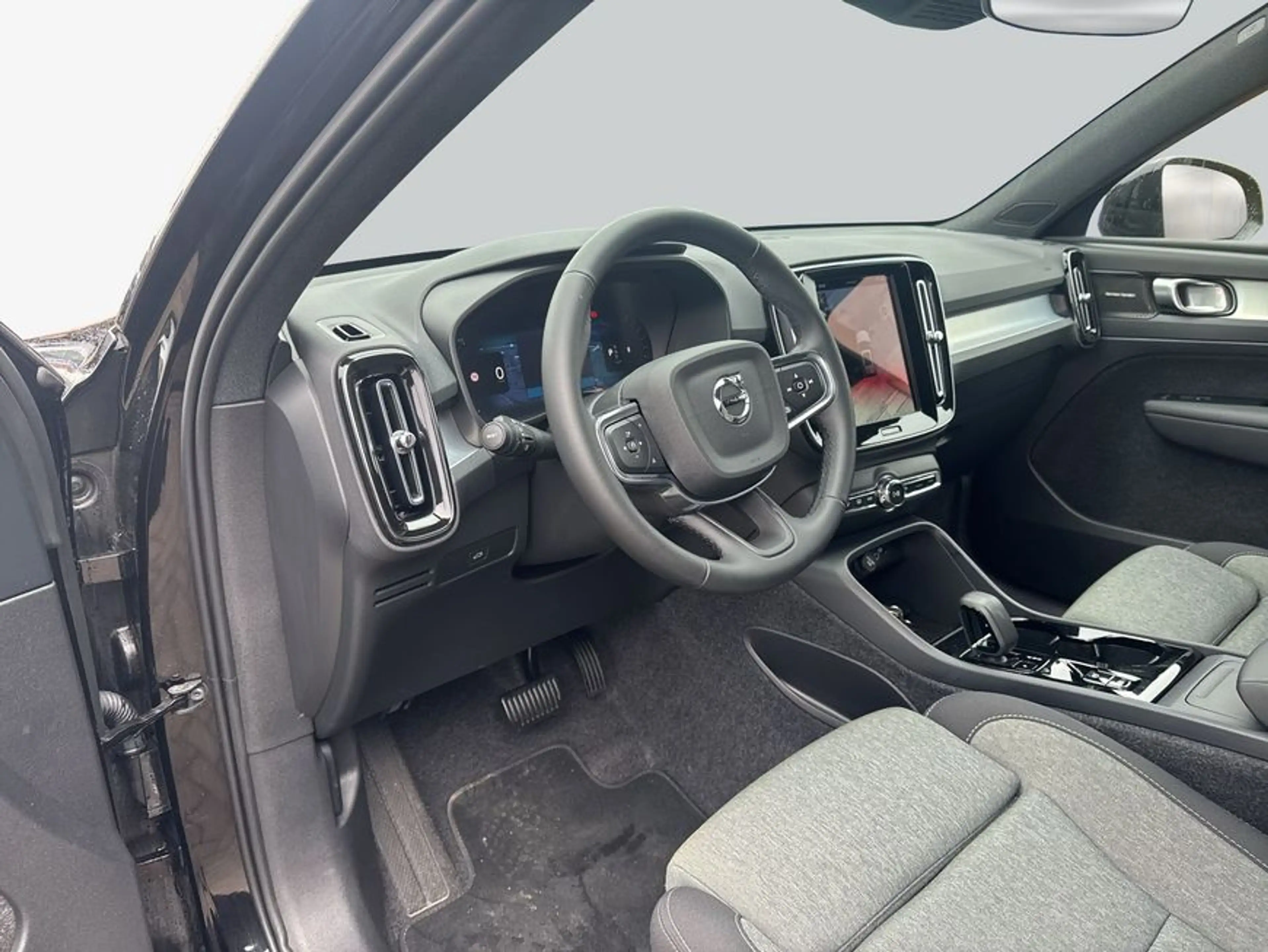Volvo XC40 XC40 B3 B DKG Plus Black Edition — photo 10