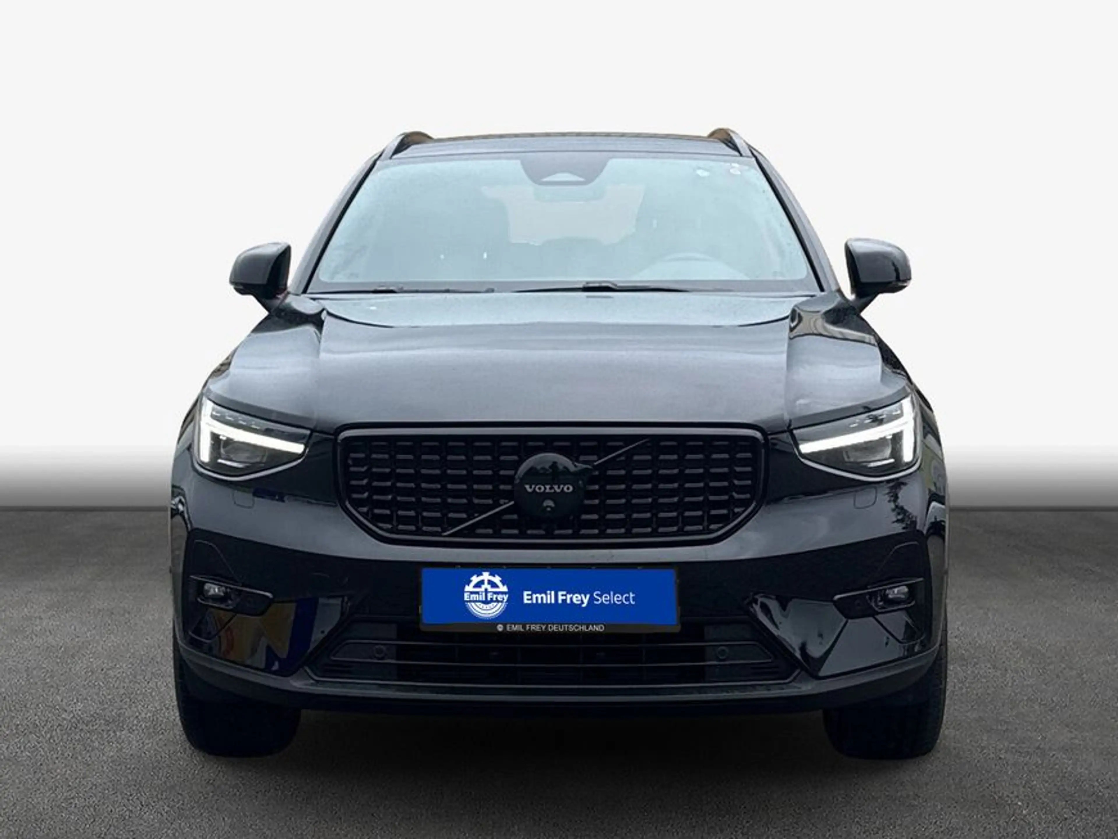Volvo XC40 XC40 B3 B DKG Plus Black Edition — photo 3