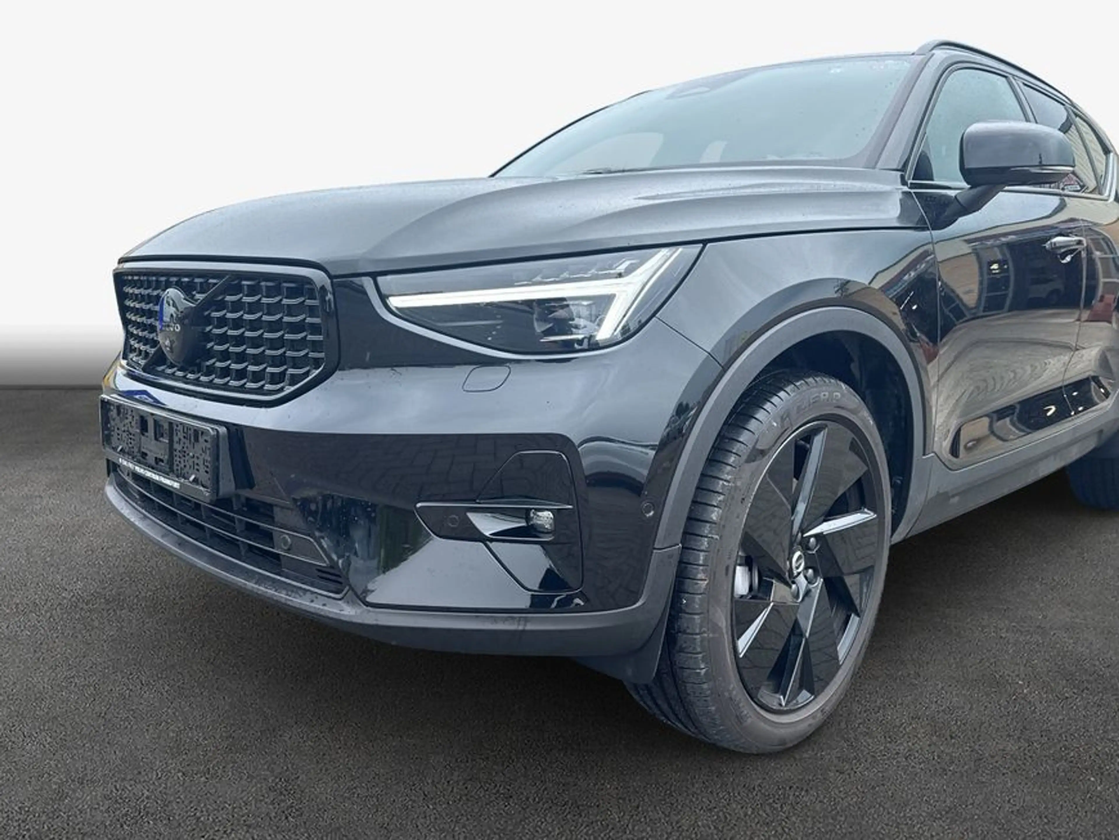 Volvo XC40 XC40 B3 B DKG Plus Black Edition — photo 6