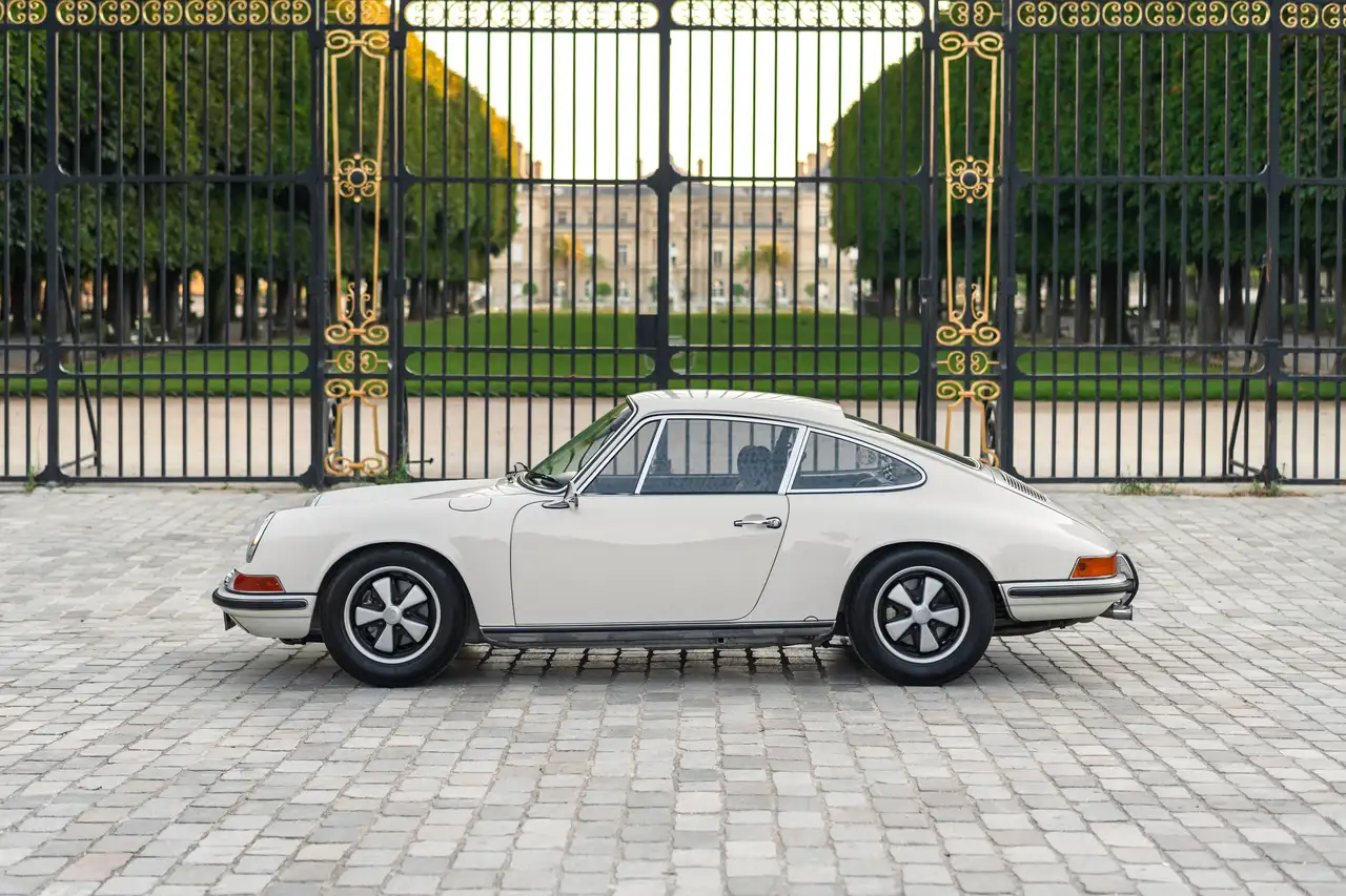 Porsche 911 2.2 S Coupe - fully restored, matching numbers, foto 2