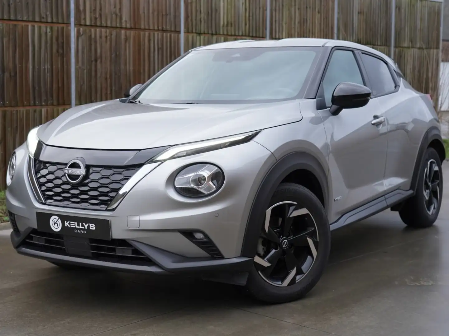 Nissan Juke 1.6 HEV N-Connecta AMT**1ste eig**Showroomstaat!! Gris - 1