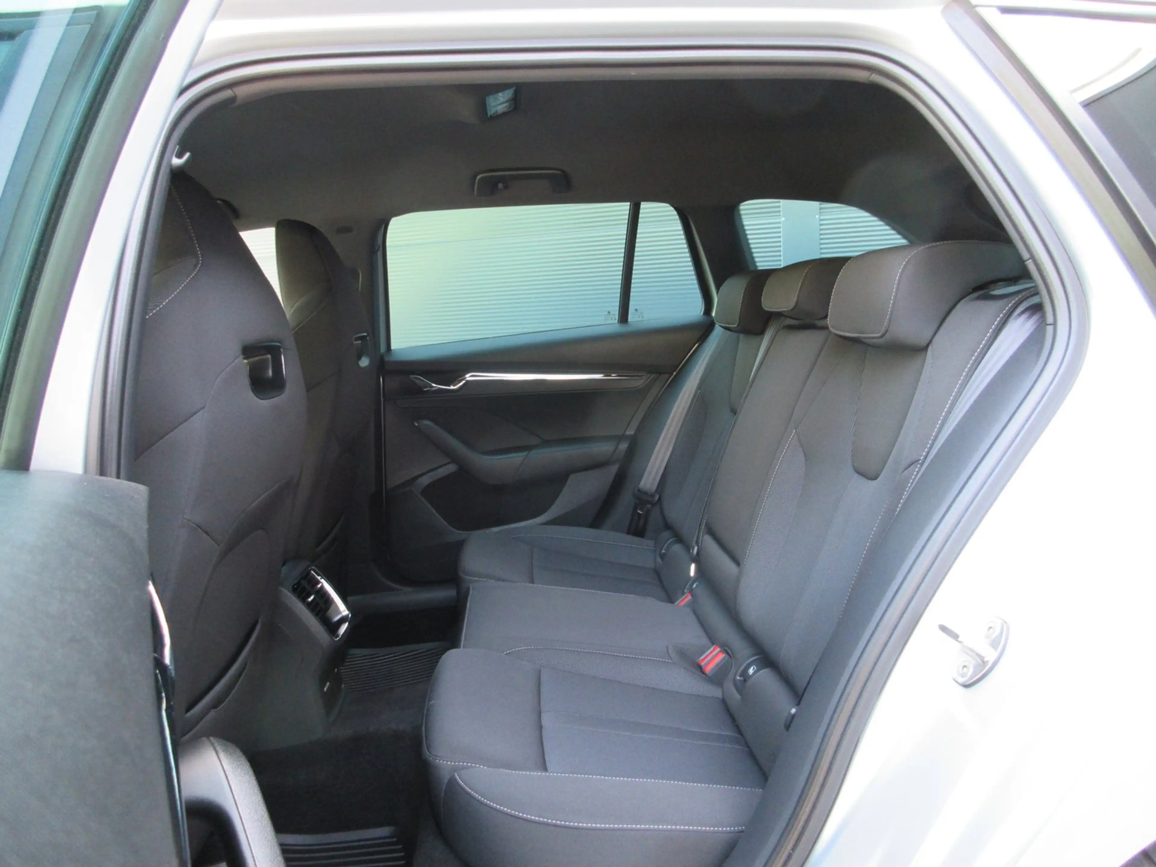 Skoda Octavia Style TDI DSG — photo 14