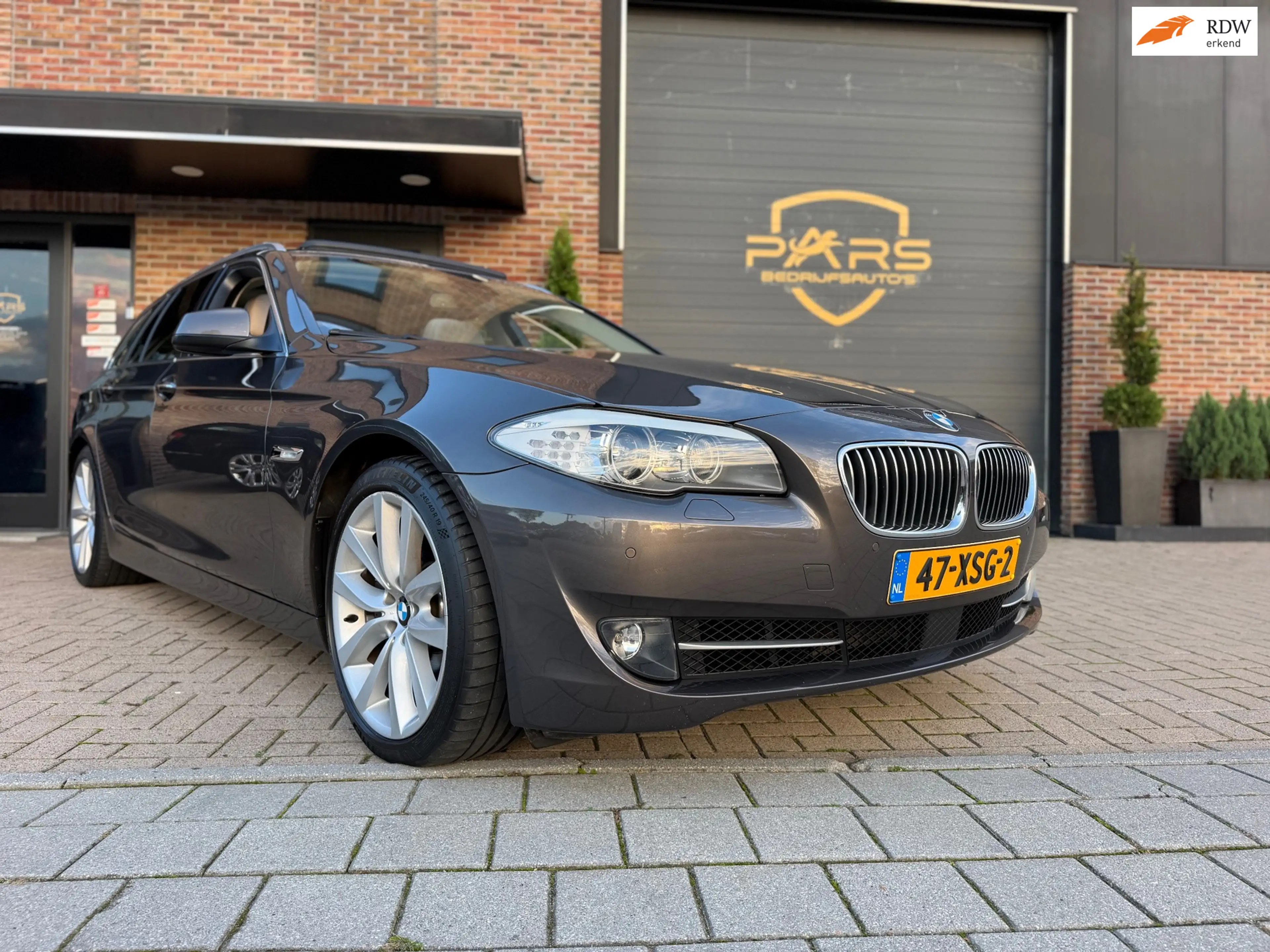 BMW 535 5-serie Touring 535i High Executive Panorama Dak h