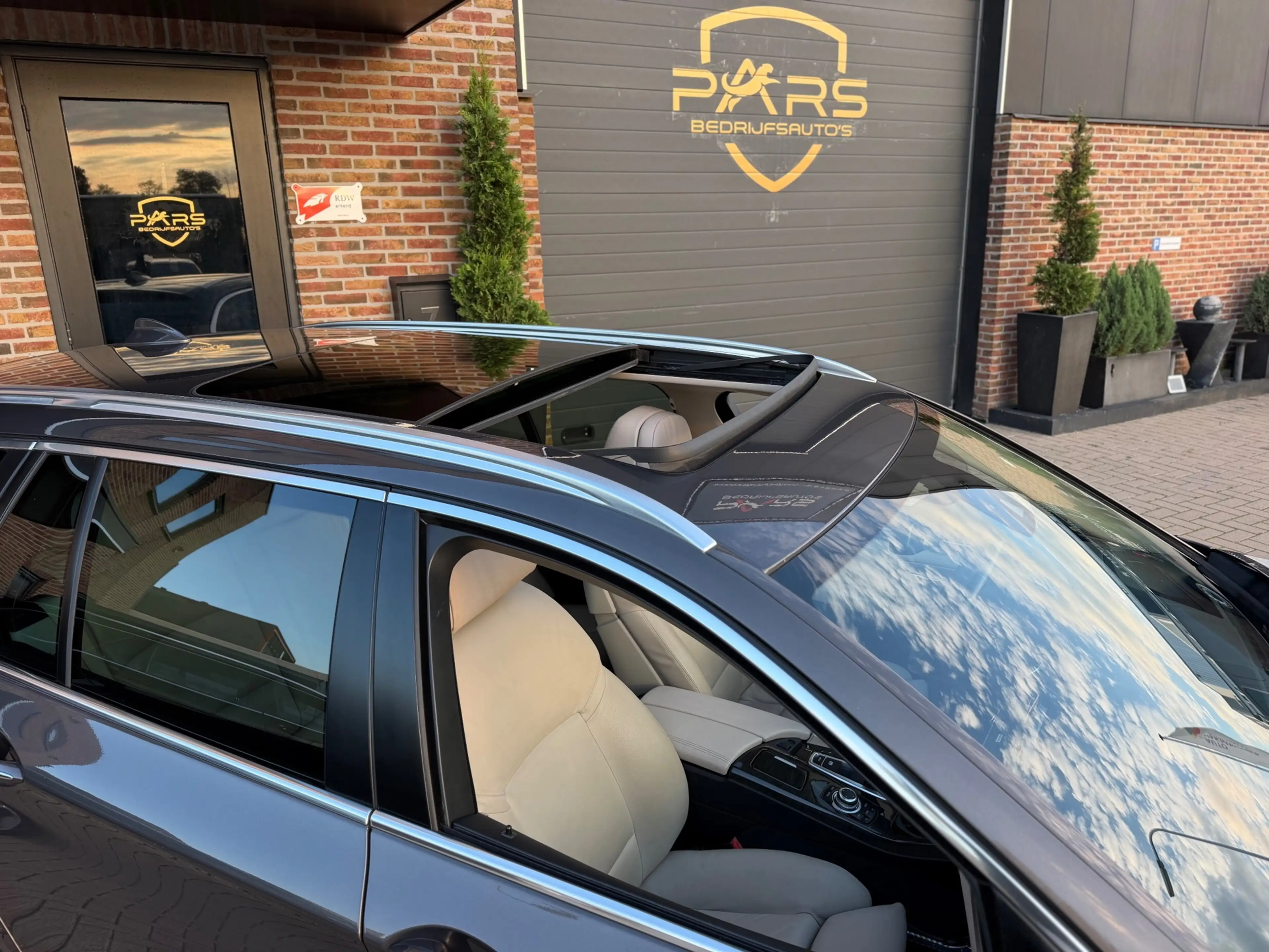 BMW 535 5-serie Touring 535i High Executive Panorama Dak h — photo 4
