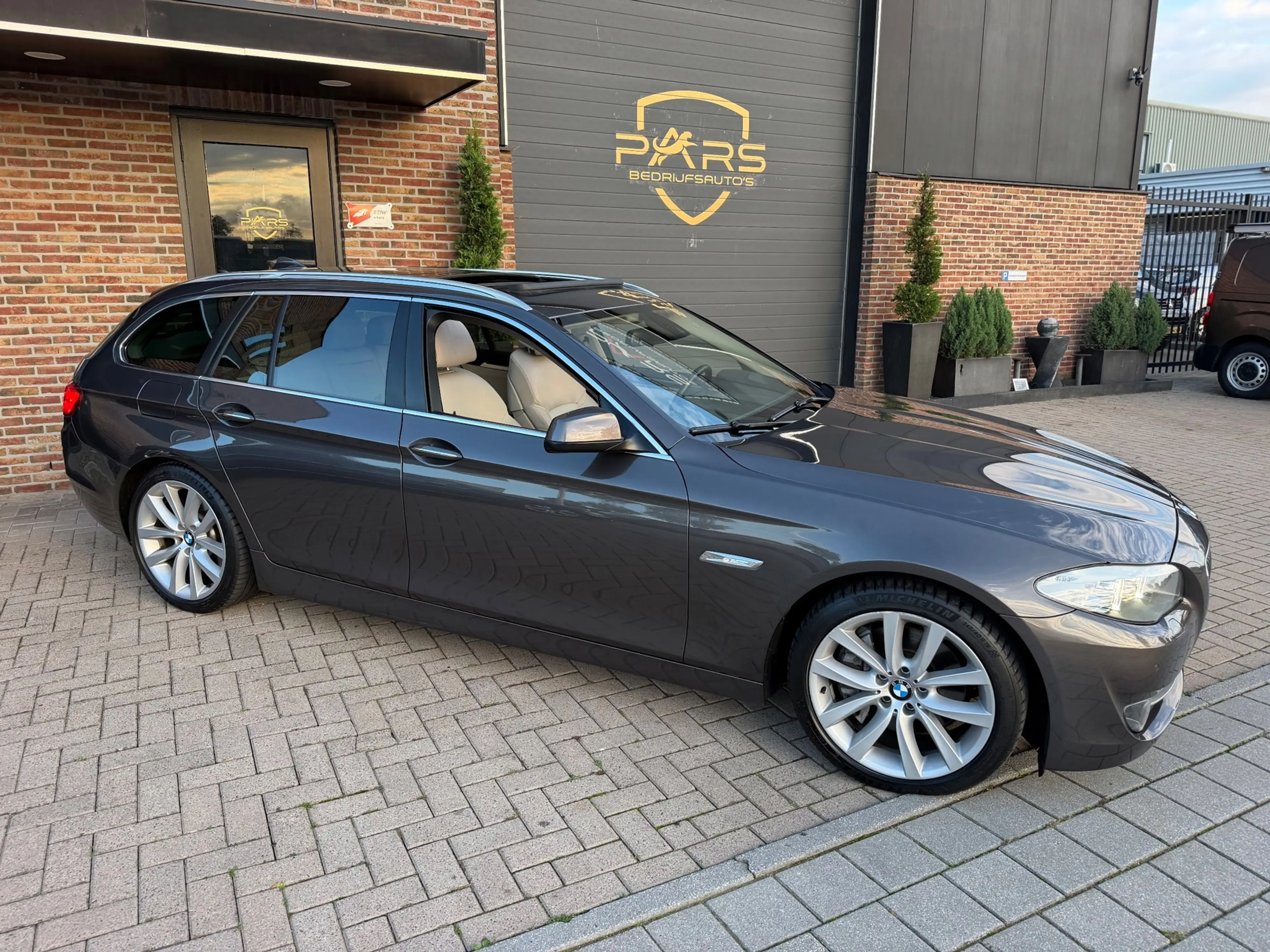 BMW 535 5-serie Touring 535i High Executive Panorama Dak h — photo 7