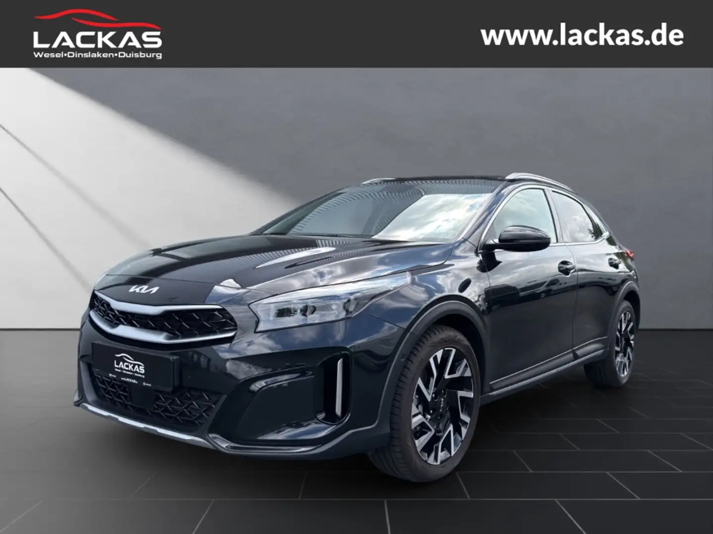 Kia XCeed Platinum Edition 1.6 CRDI Mild Hybrid Panorama Nav Schwarz - 1