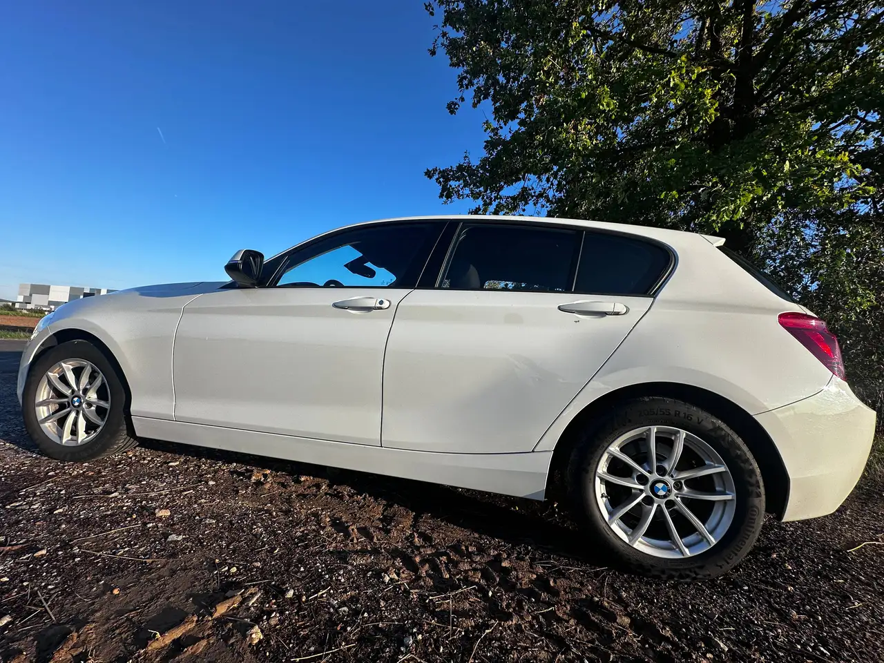 BMW 114