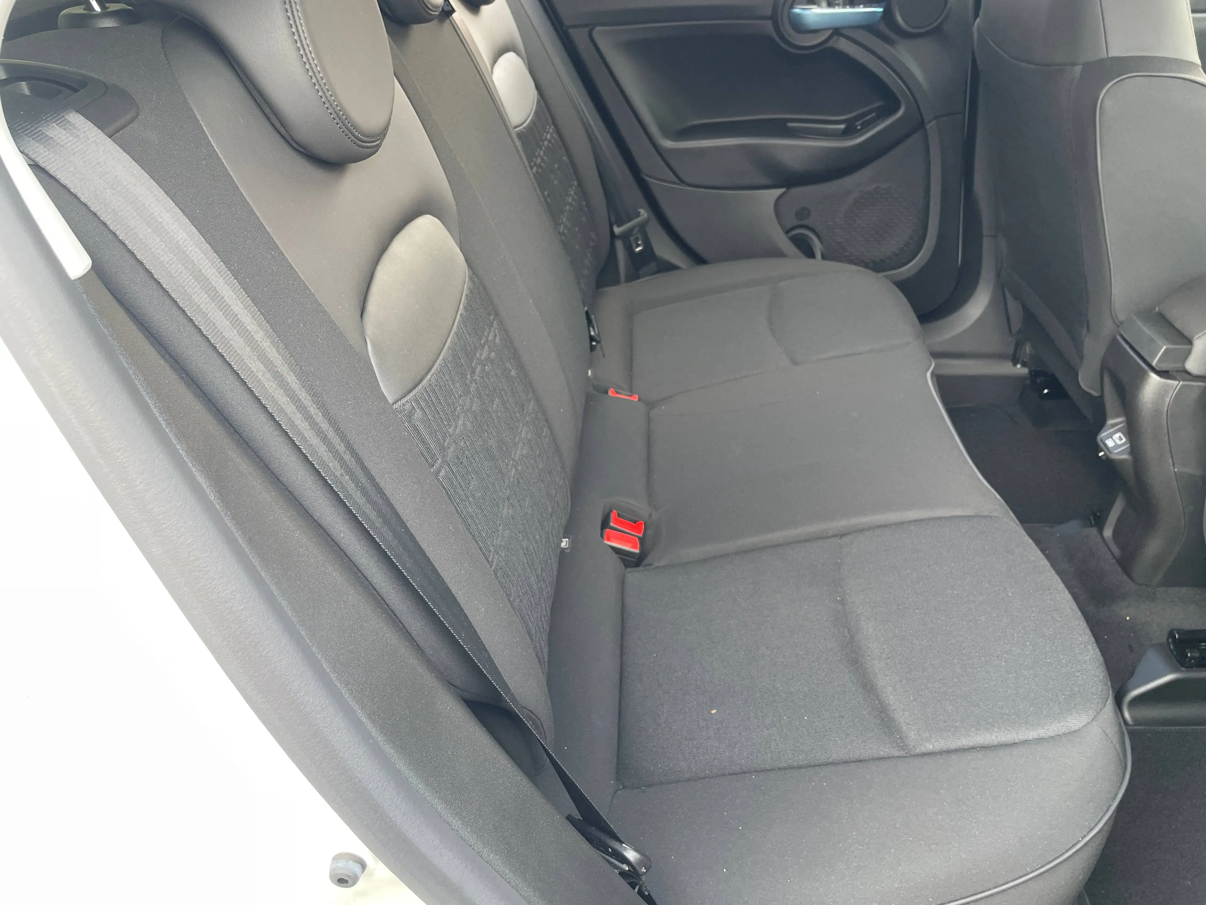 Fiat 500X Club Edition AUTOMATIK RFK ALU 17 Zoll NAVI ÜBER HANDY — photo 13