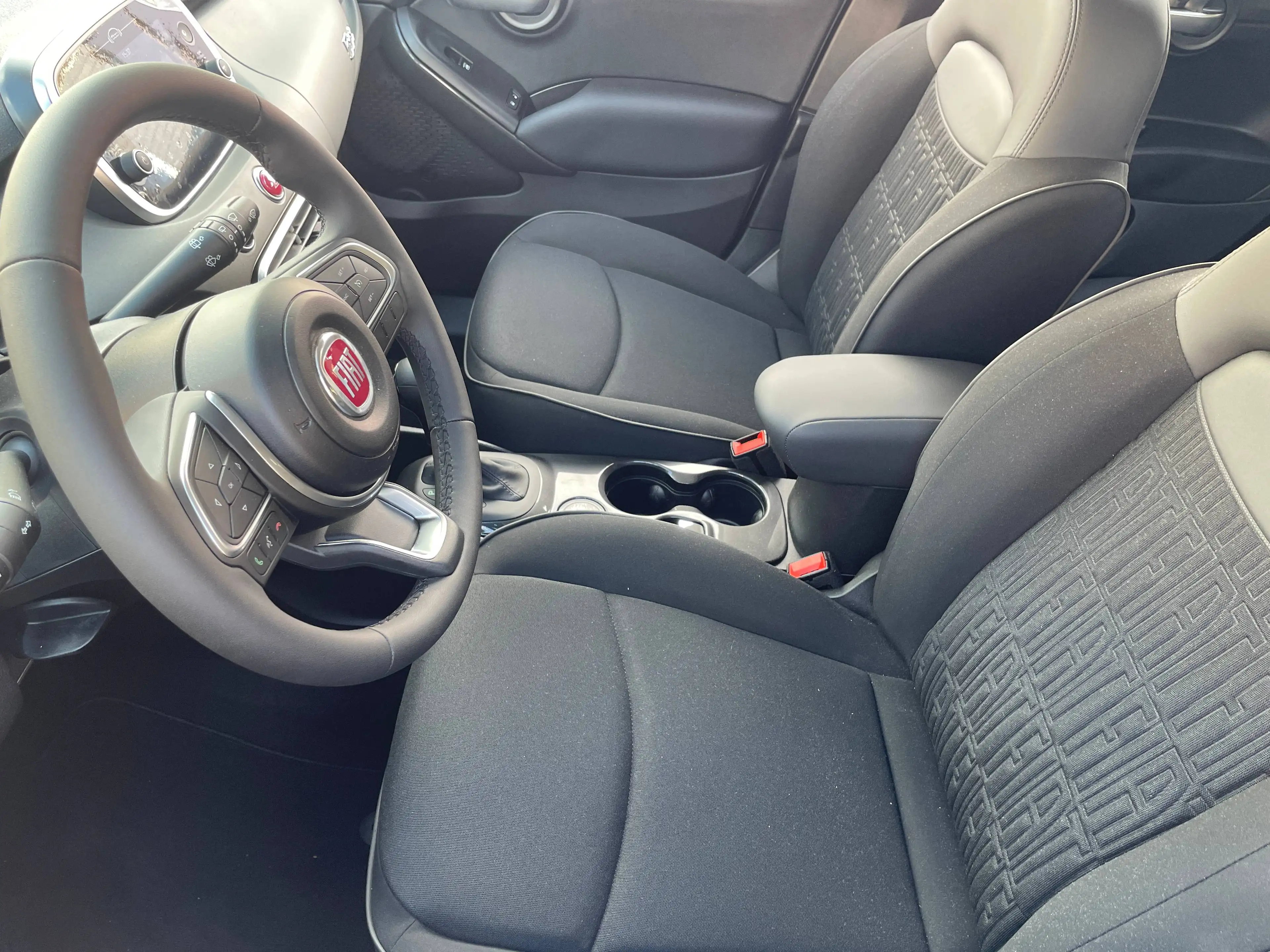 Fiat 500X Club Edition AUTOMATIK RFK ALU 17 Zoll NAVI ÜBER HANDY — photo 12