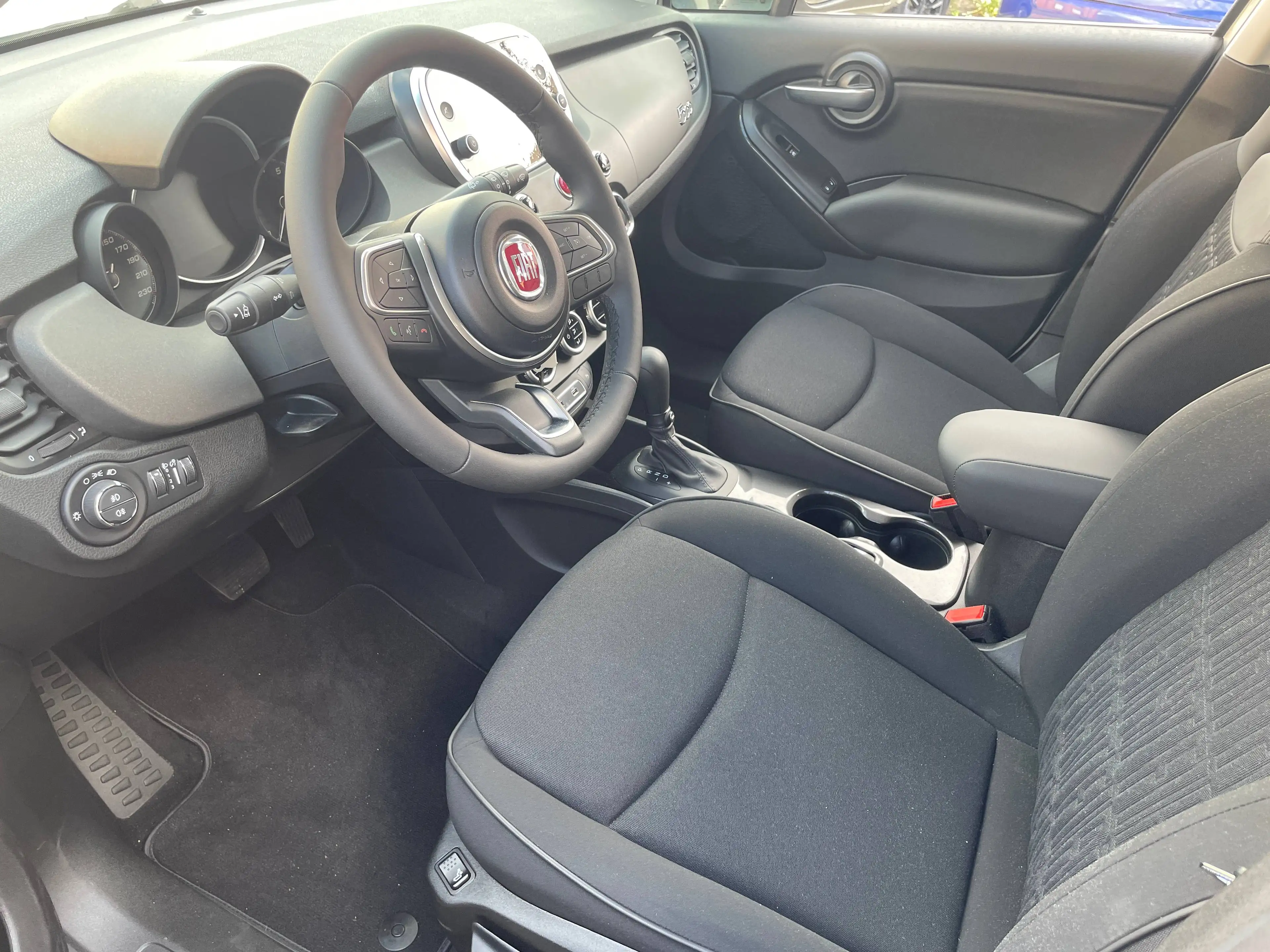 Fiat 500X Club Edition AUTOMATIK RFK ALU 17 Zoll NAVI ÜBER HANDY — photo 9
