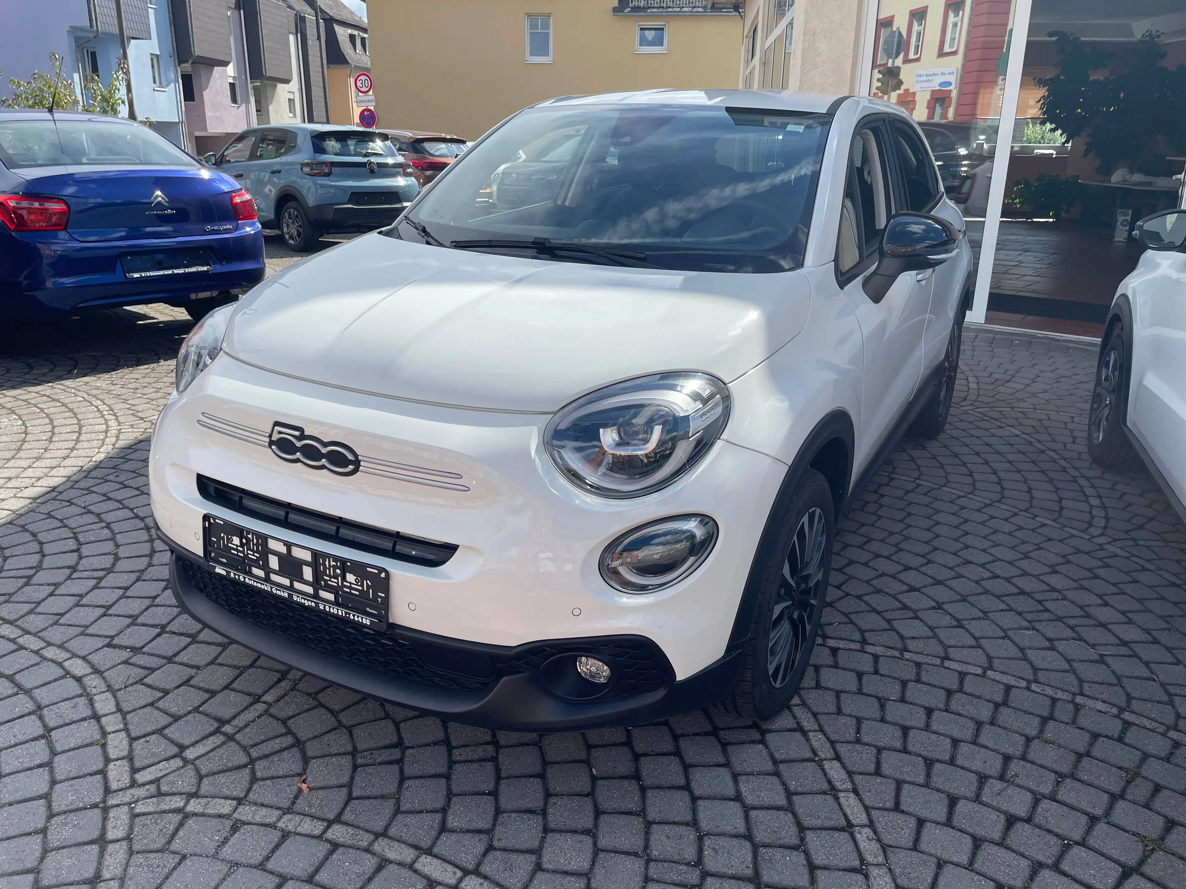 Fiat 500X Club Edition AUTOMATIK RFK ALU 17 Zoll NAVI ÜBER HANDY