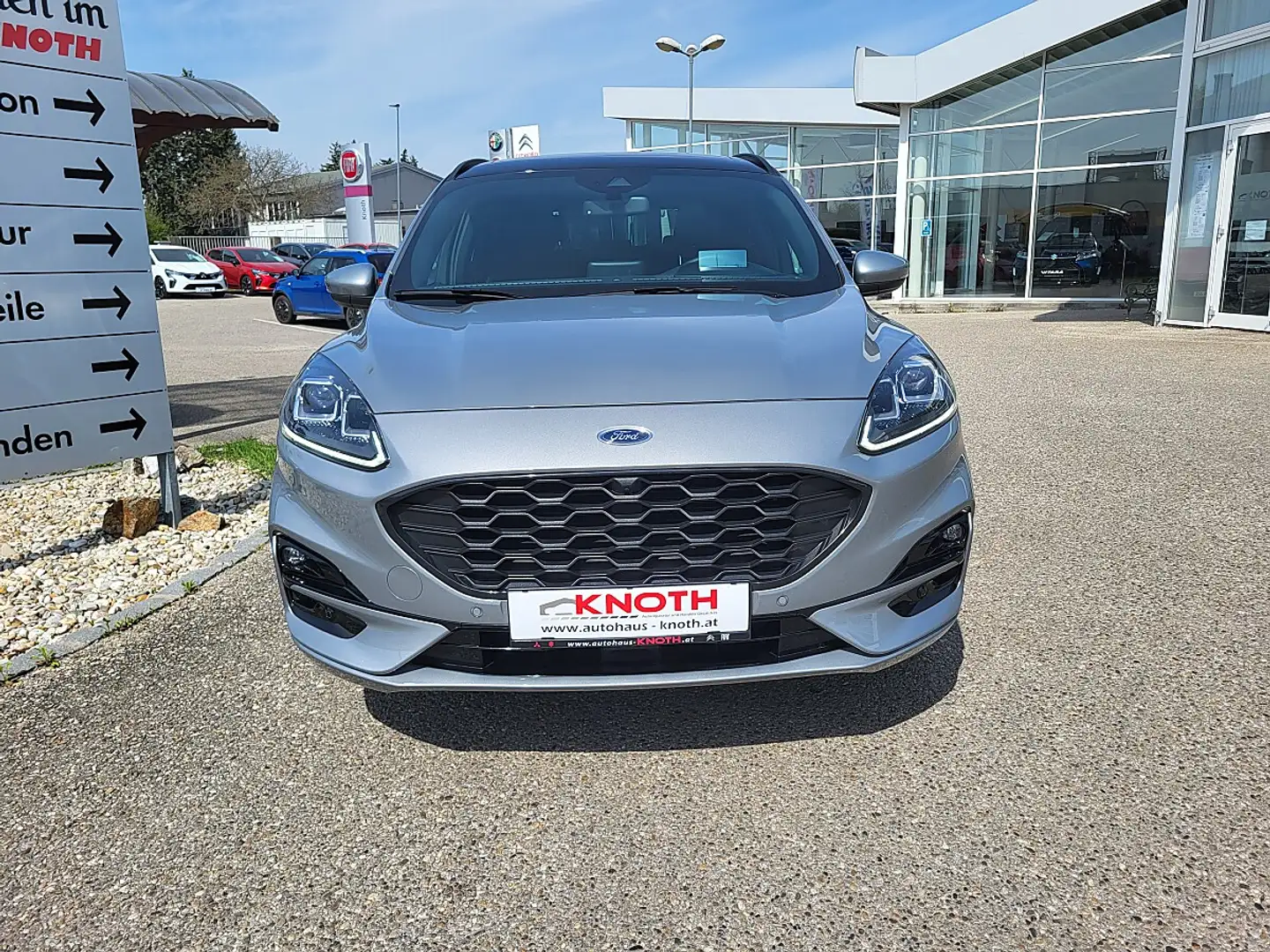 Ford Kuga 1,5 EcoBoost ST-Line Grau - 2