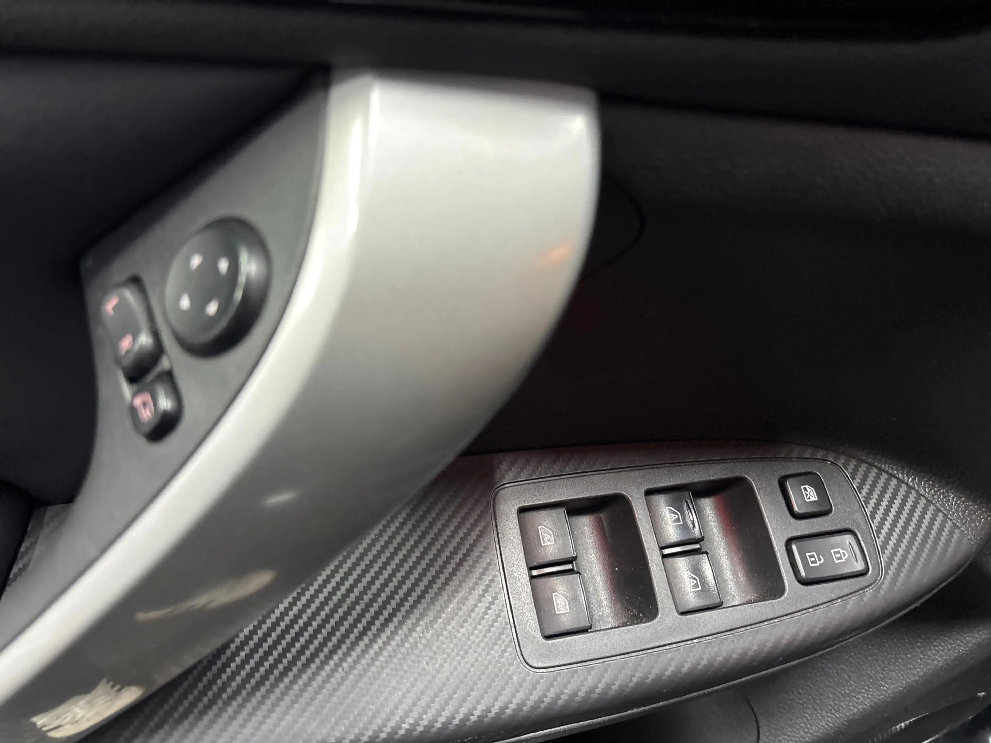 Mitsubishi Eclipse Cross 2.4 PHEV Intense+ Trekhaak, Carplay, Camera — photo 12