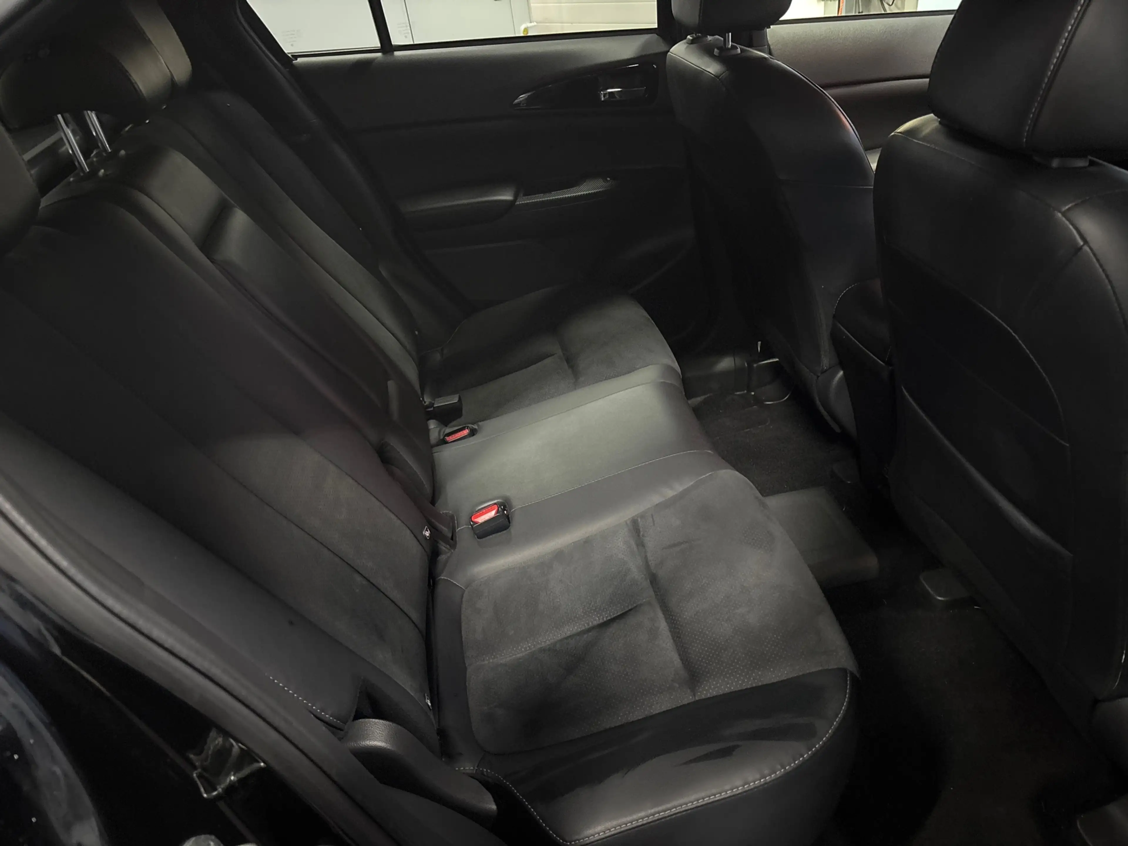 Mitsubishi Eclipse Cross 2.4 PHEV Intense+ Trekhaak, Carplay, Camera — photo 23