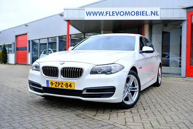 BMW 520 5-serie 520i Executive Aut. Xenon|Leder|Navi|Clima