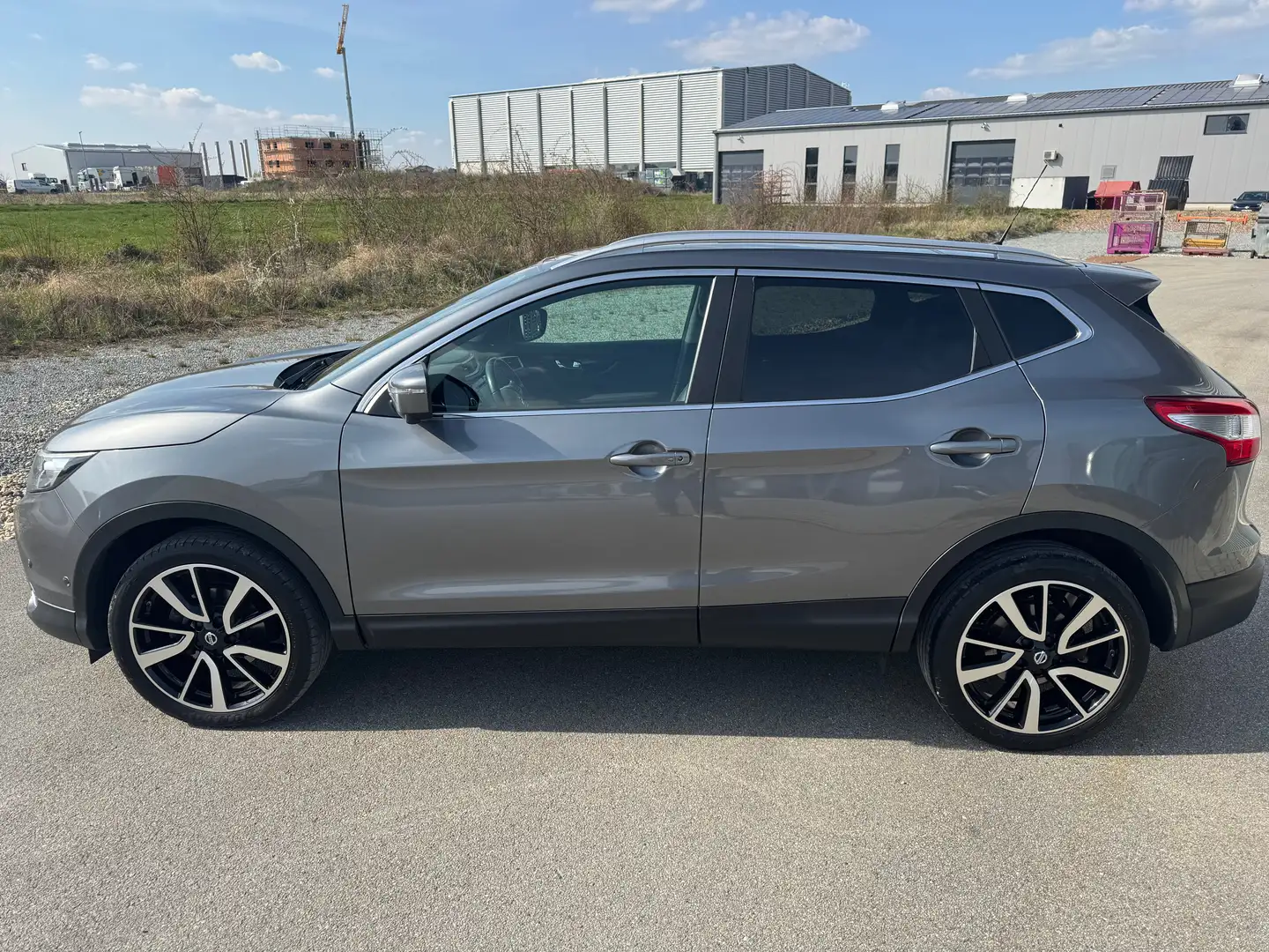Nissan Qashqai Acenta *KAMERA*DAB*MULTIFUNKTIONSLENKRAD*TOP* Gris - 2