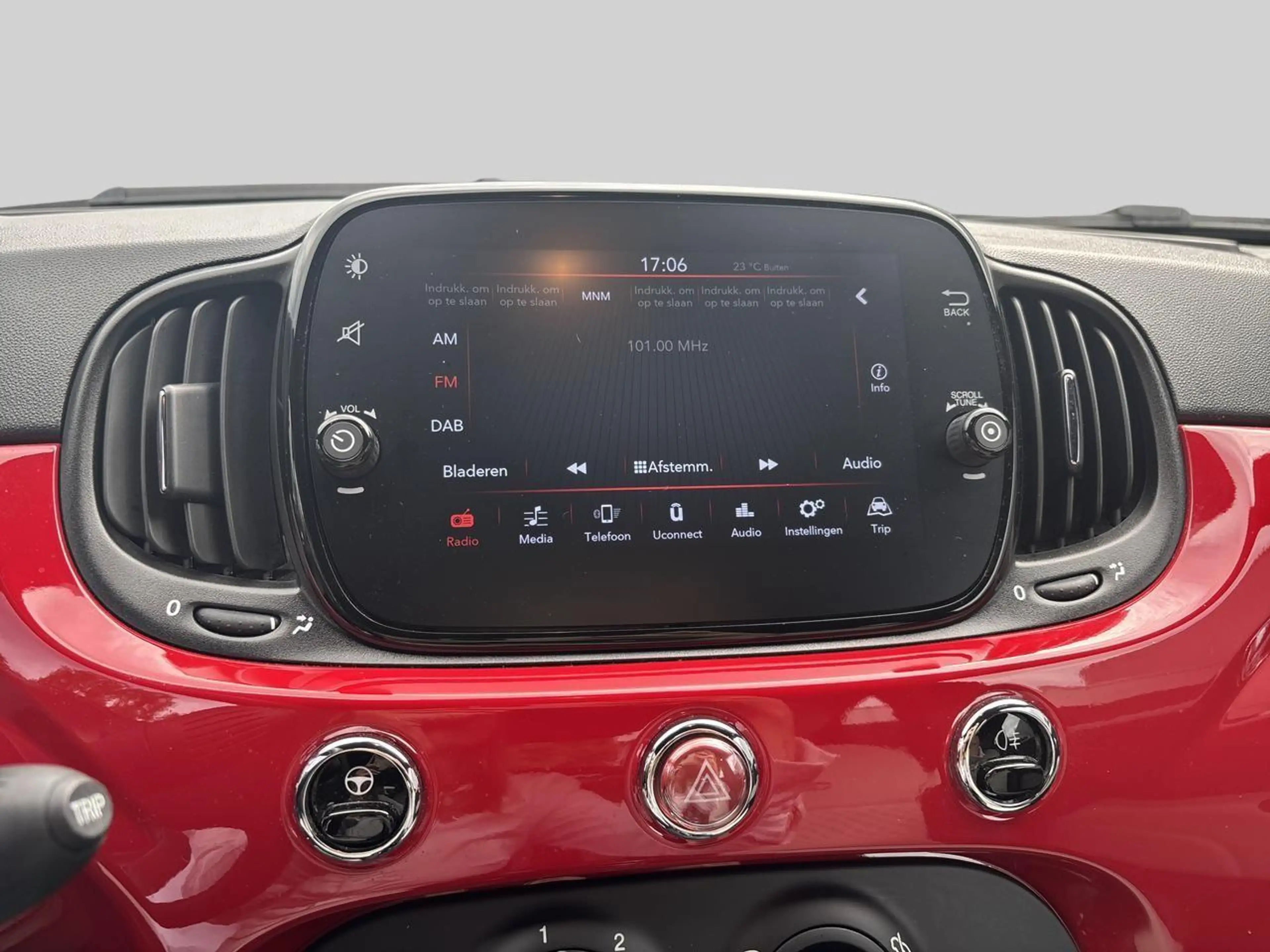 Fiat 500C 1.0 Hybrid 70 Dolcevita — photo 15