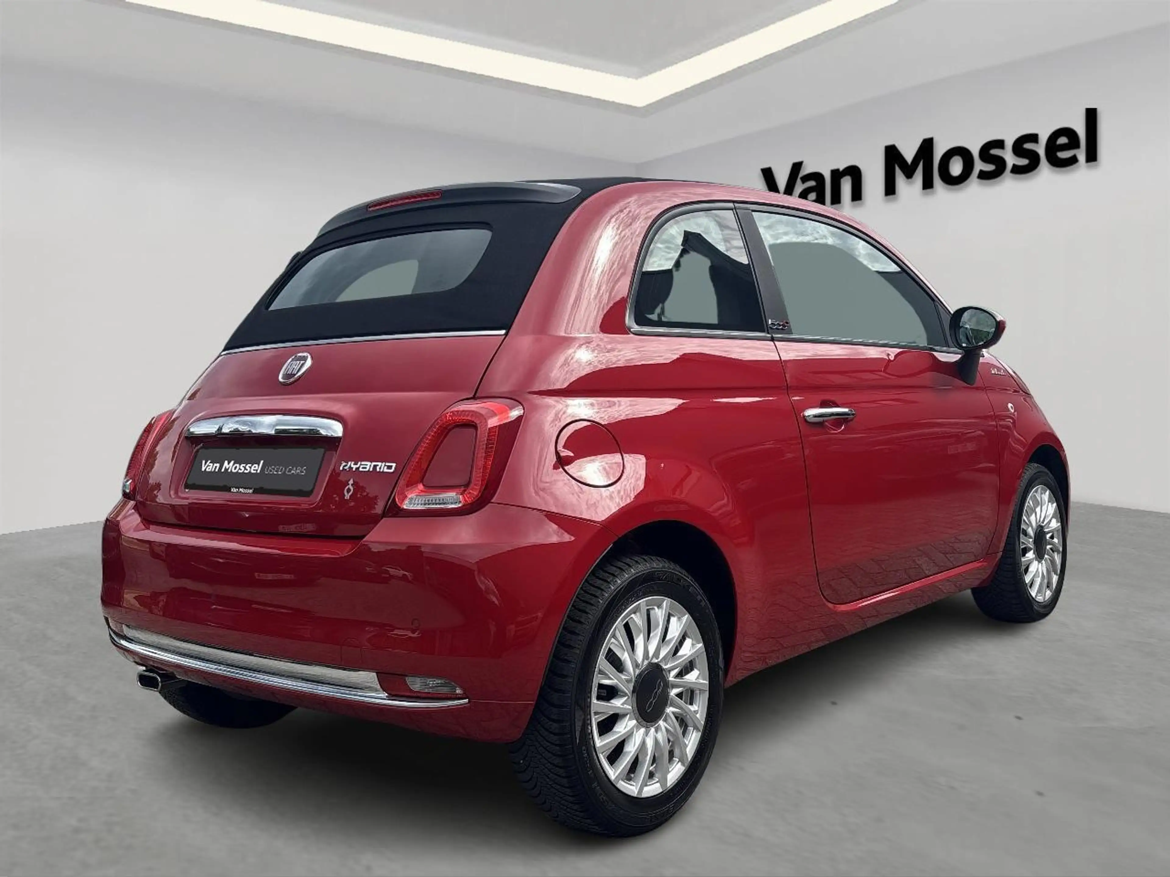 Fiat 500C 1.0 Hybrid 70 Dolcevita — photo 2