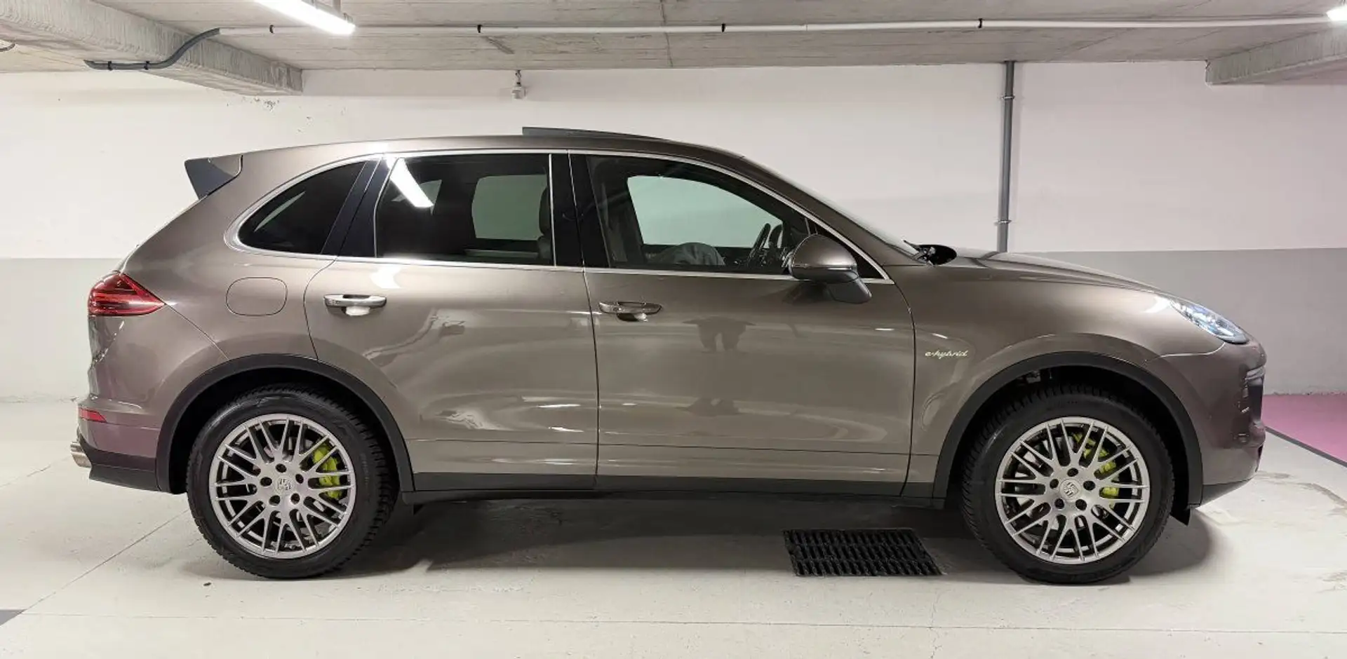 Porsche Cayenne II (958) 3.0 416ch S E-Hybrid - 2