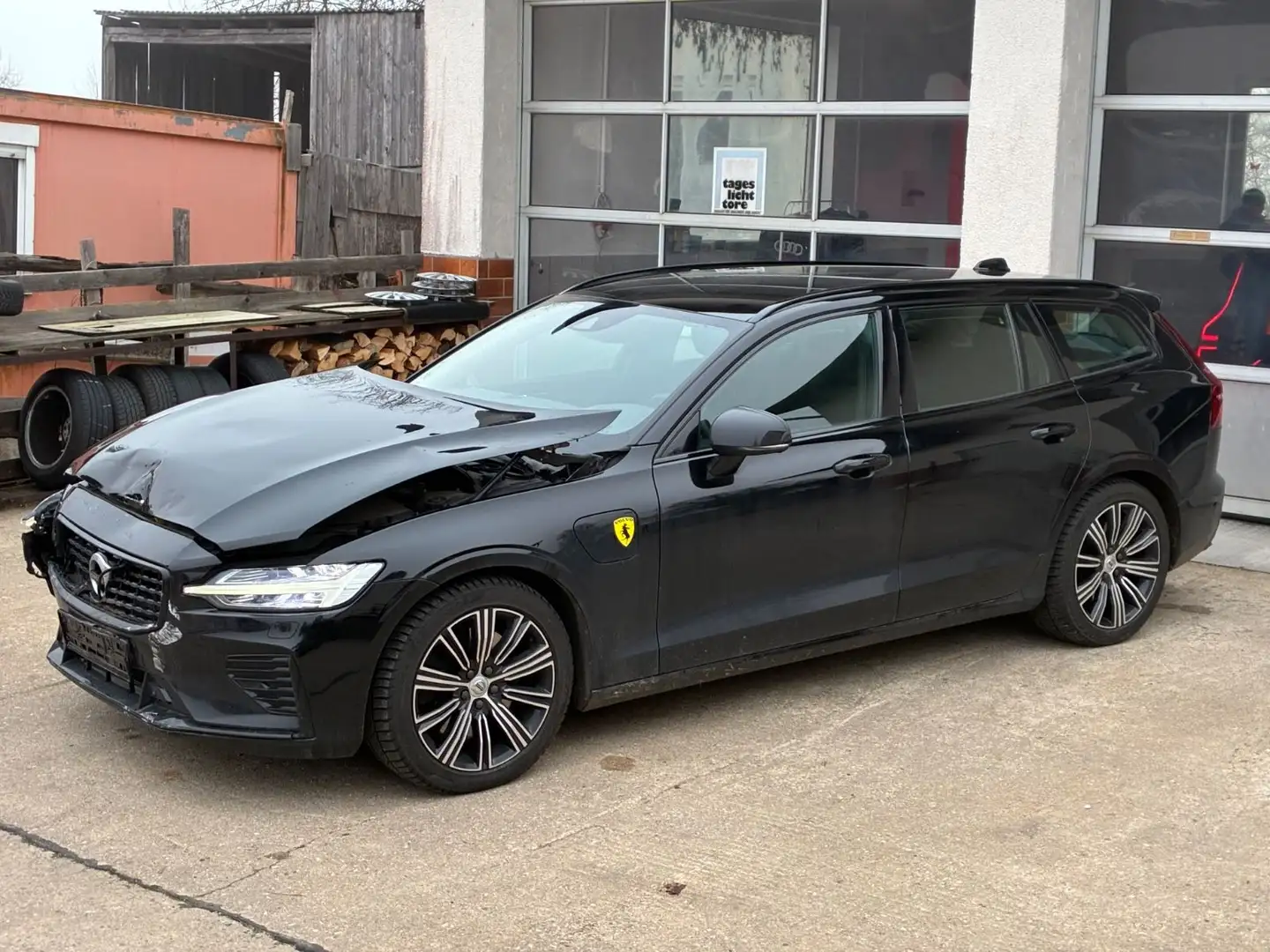 Volvo V60 MOTOR & KÜHLER GUT ! Schwarz - 1