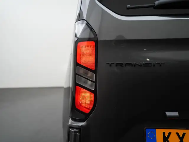 Ford Transit Custom view 24