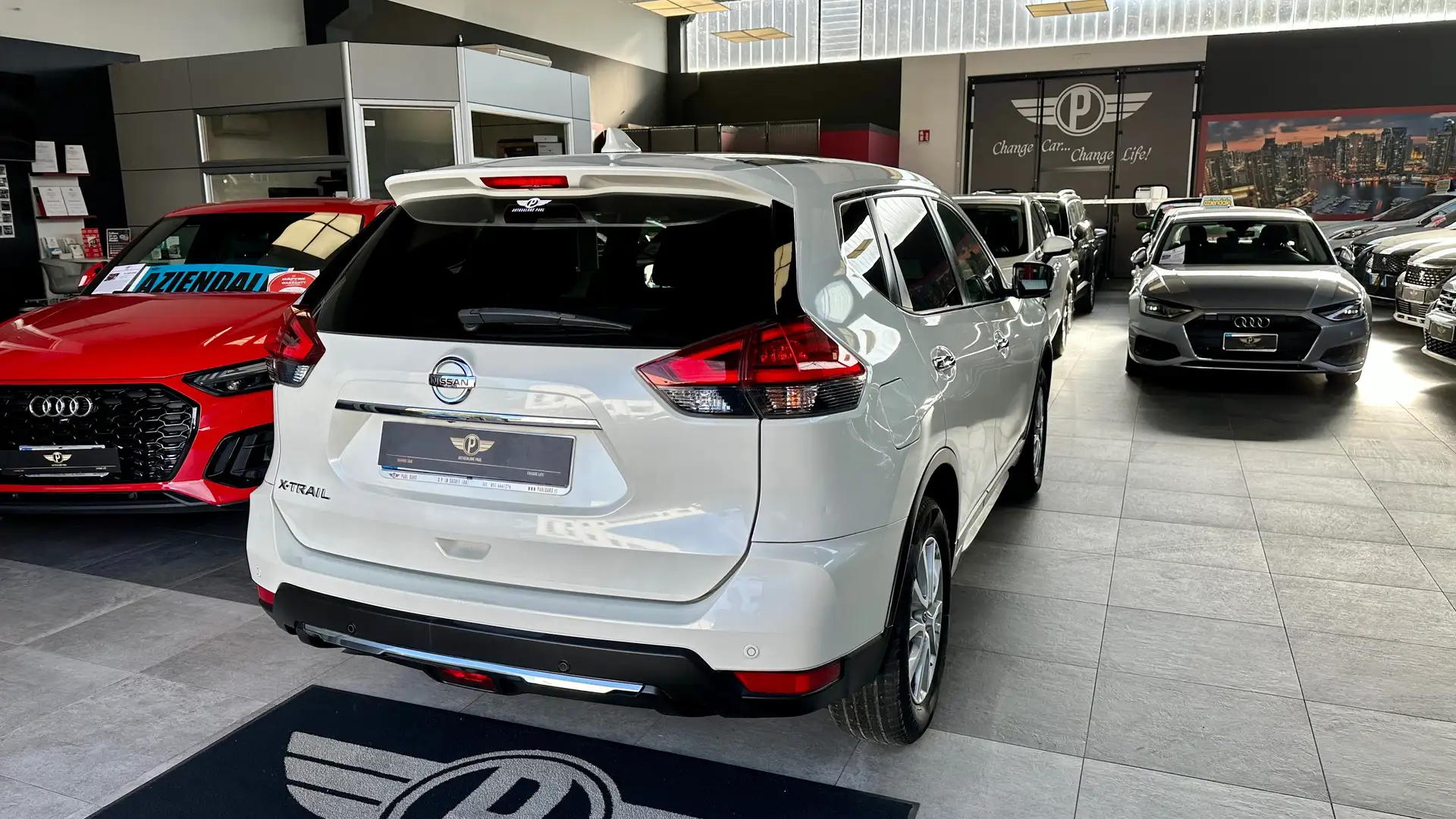 Nissan X-Trail 1.6 dCi 130CV 2WD Business Bianco - 2