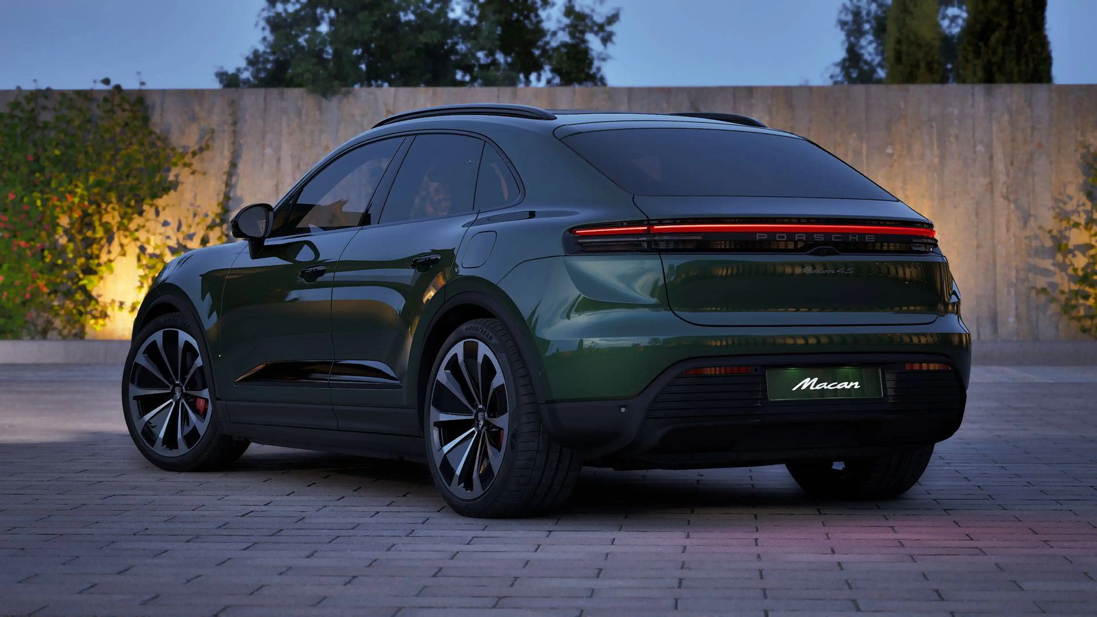 Porsche Macan 4S EV/Oak Green/Pano/Sport Chrono/BOSE/Innodrive/.... — photo 14