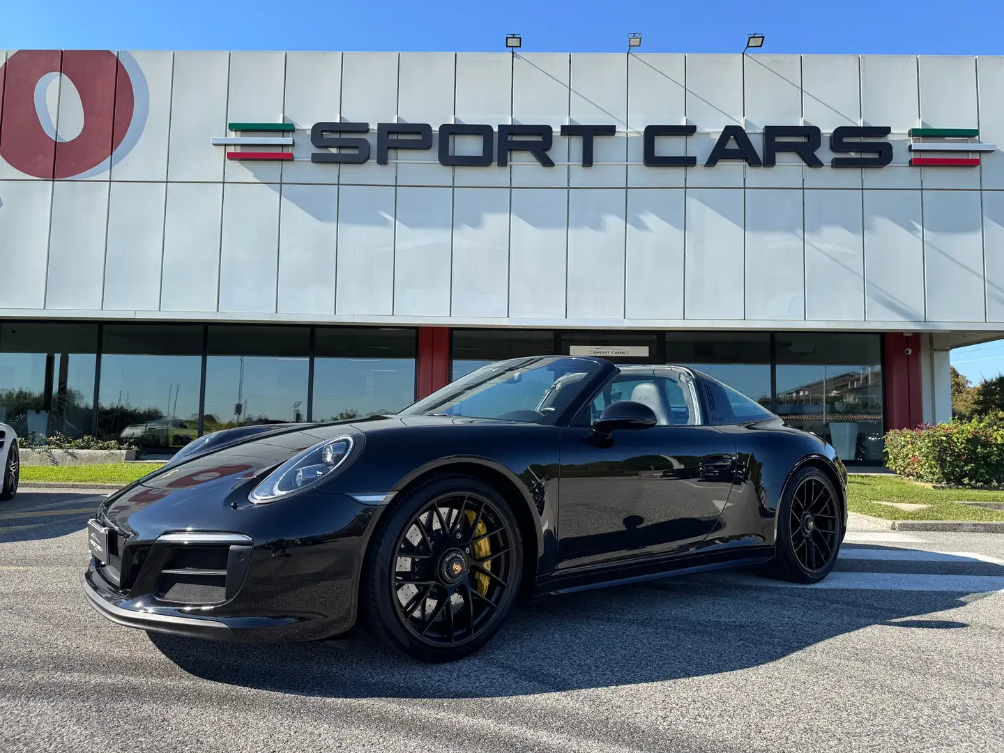Porsche 991 911 TARGA 4 GTS - PDCC-PCCB-LIFT-Burmester® Noir - 1