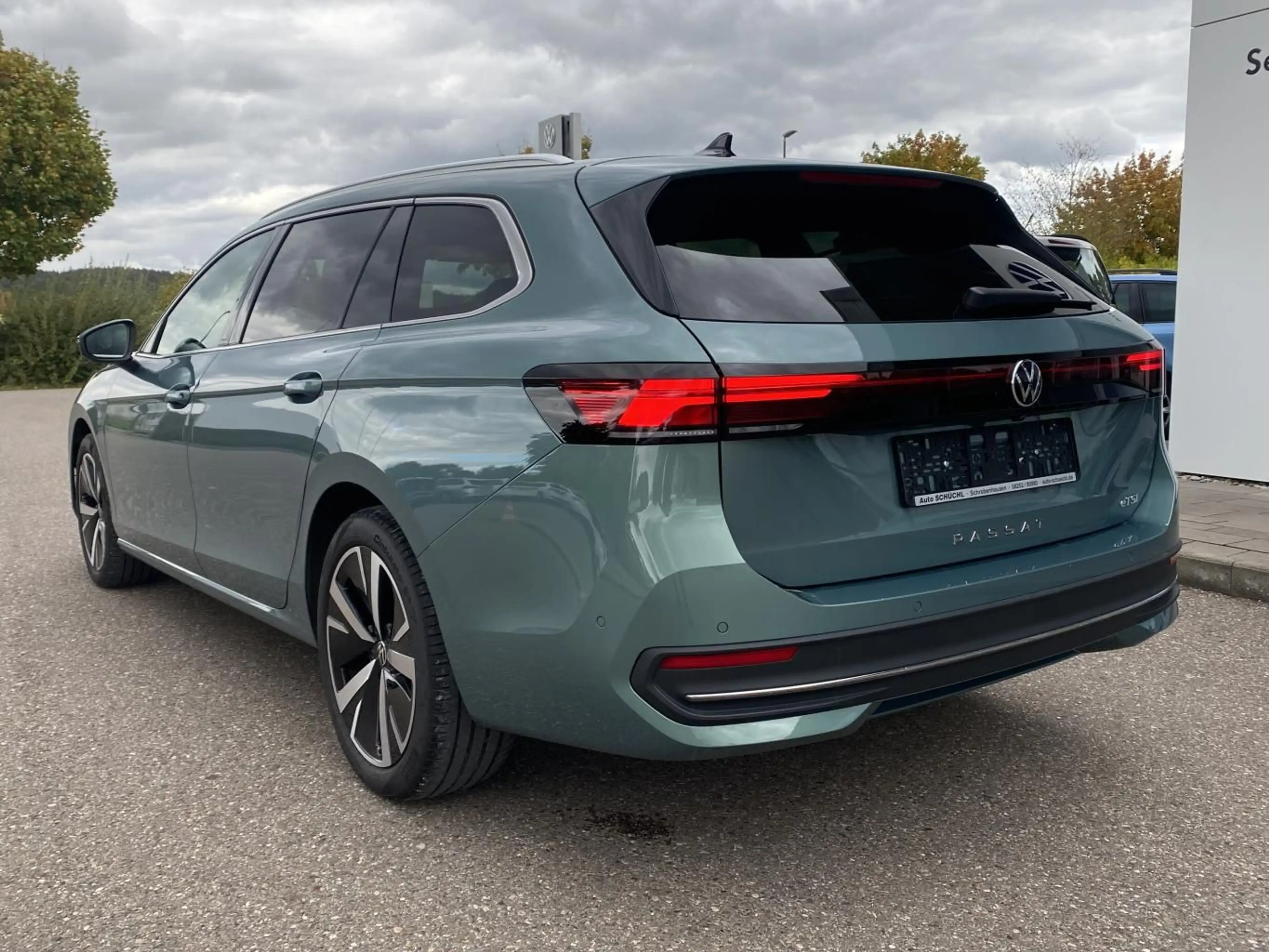 Volkswagen Passat Variant 1.5 TSI DSG Business AHK+HEAD-UP+ — photo 4