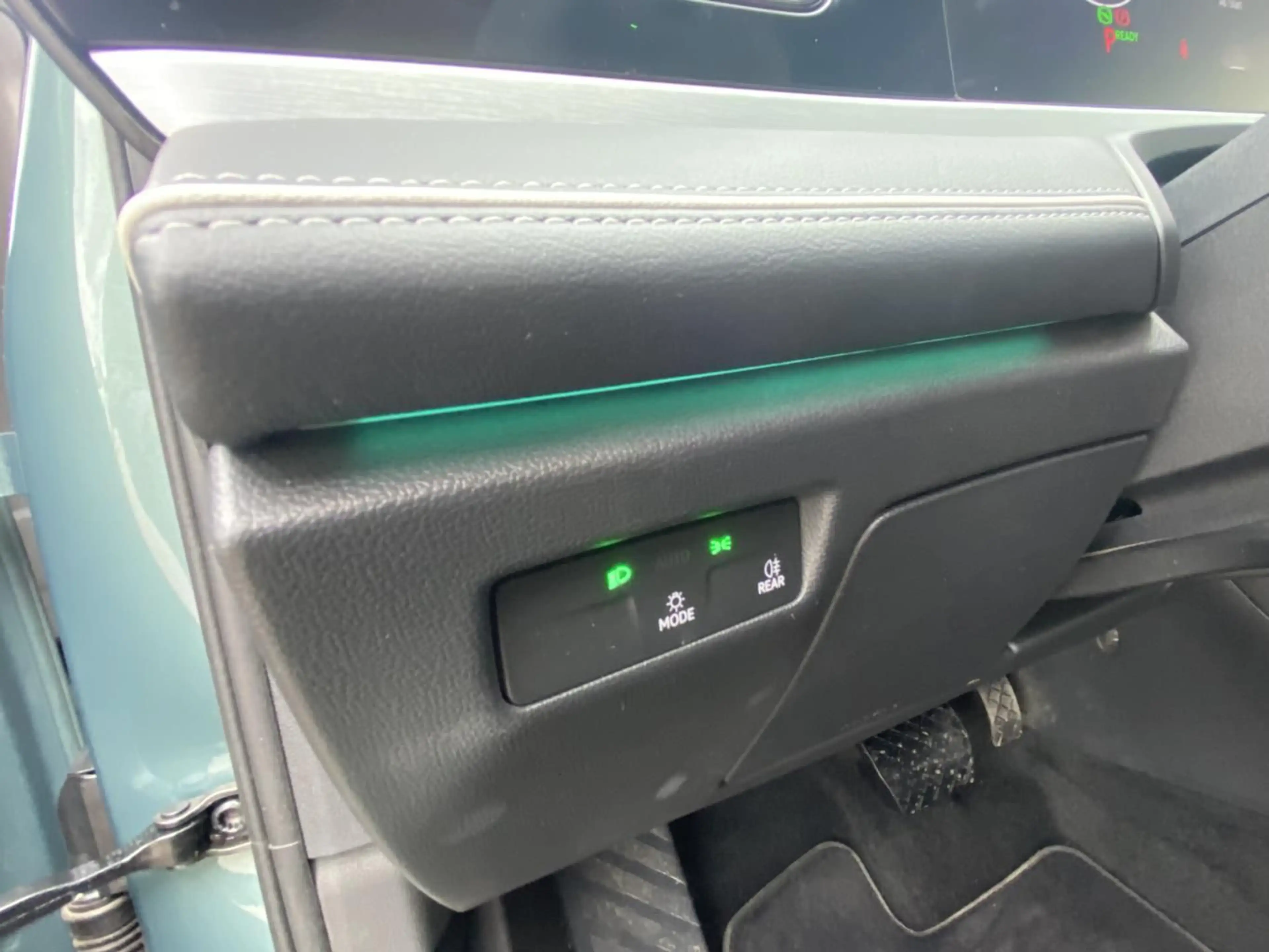 Volkswagen Passat Variant 1.5 TSI DSG Business AHK+HEAD-UP+ — photo 10