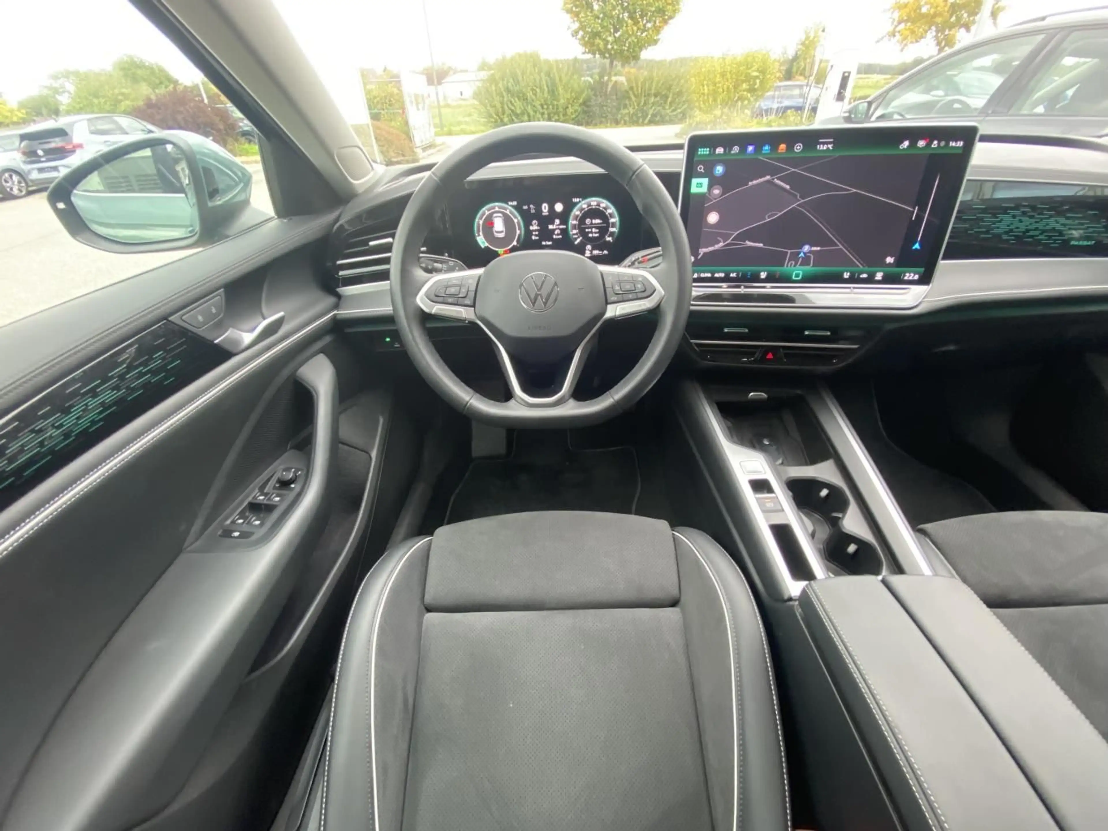 Volkswagen Passat Variant 1.5 TSI DSG Business AHK+HEAD-UP+ — photo 15