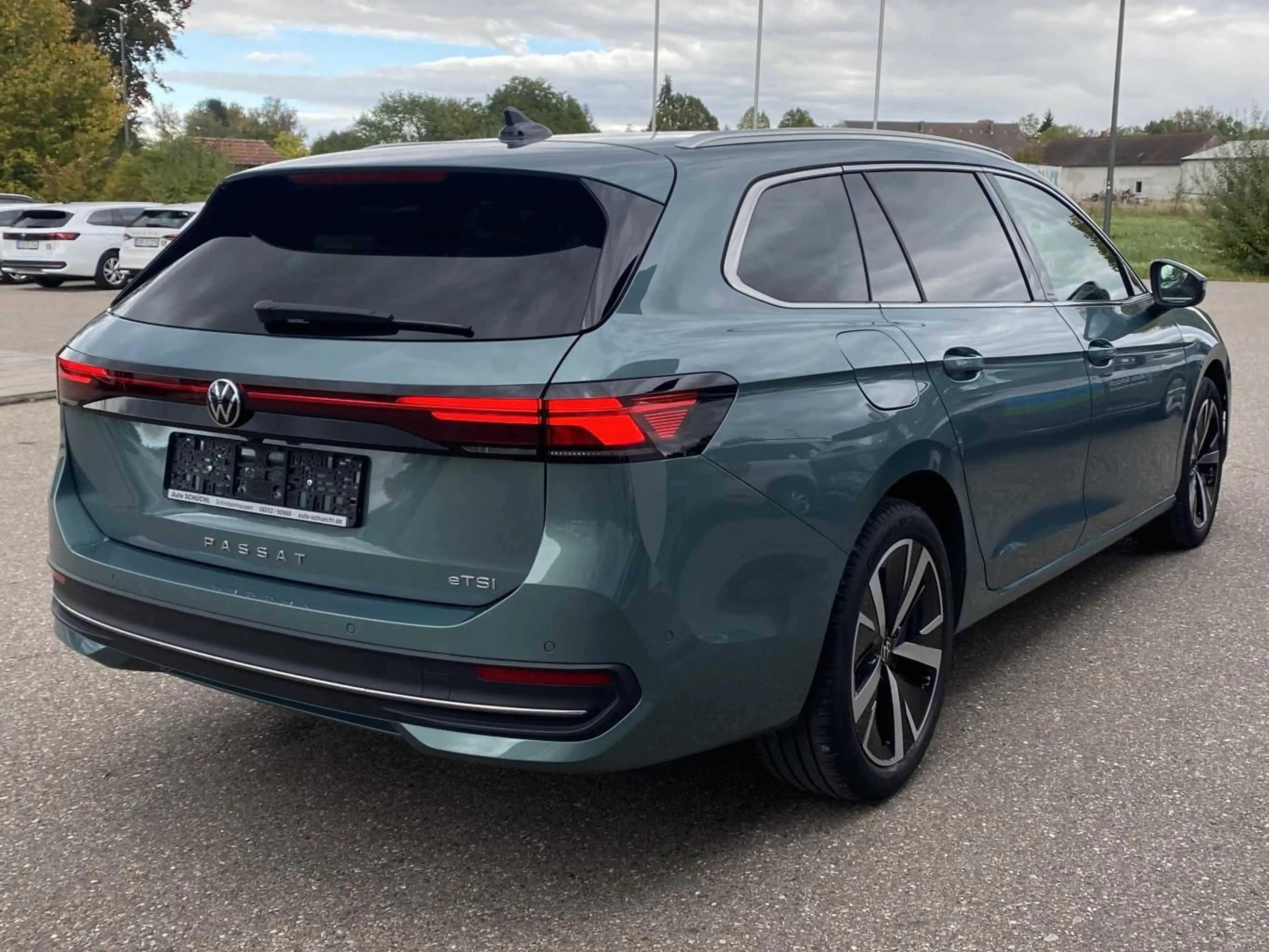 Volkswagen Passat Variant 1.5 TSI DSG Business AHK+HEAD-UP+ — photo 6