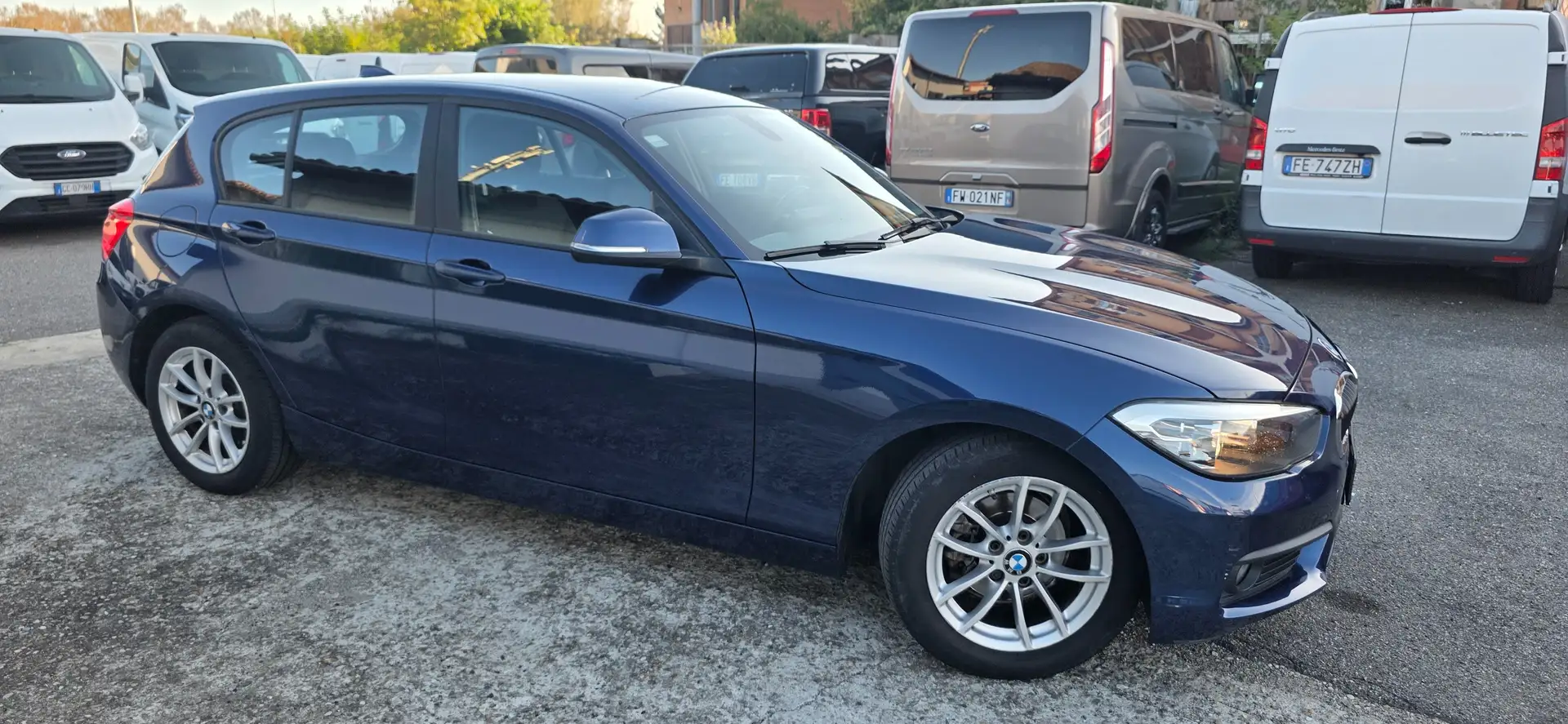 BMW 116 116d eff.dynamics Advantage 5p Modrá - 1