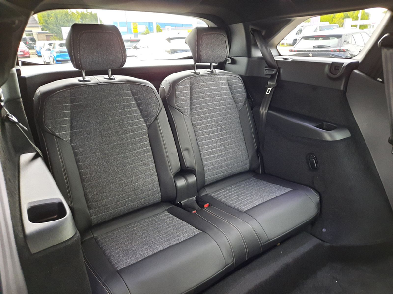 Peugeot 5008 Allure eDSC SH LRHZ 7 SITZE GJR aAHK — photo 14