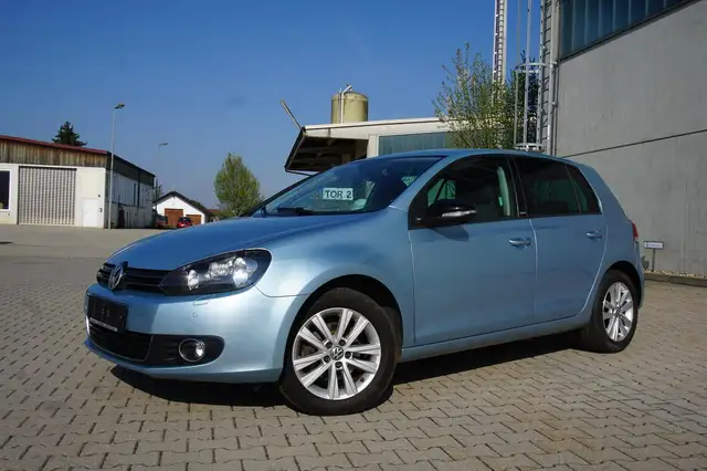 Volkswagen Golf 1.6TDI Navi SHZ PDC Tempomat Sunset