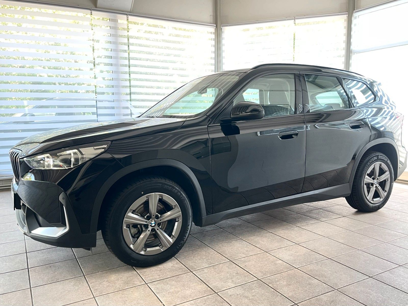 BMW X1 18i sD KAMERA Sports. Komf.Zug. DA Unfallfrei — photo 5