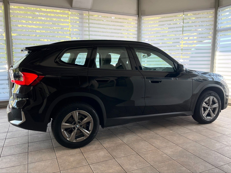 BMW X1 18i sD KAMERA Sports. Komf.Zug. DA Unfallfrei — photo 6