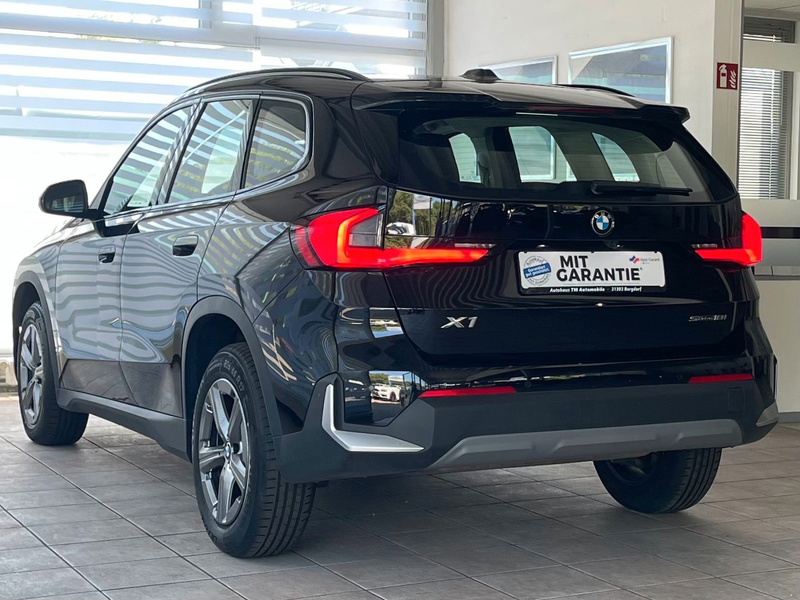 BMW X1 18i sD KAMERA Sports. Komf.Zug. DA Unfallfrei — photo 4