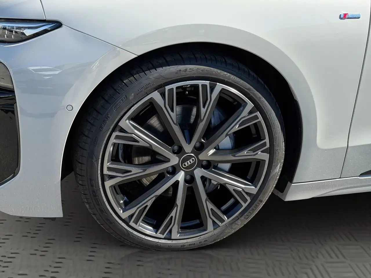 Audi A6 e-tron qu. edition one beige PANO 8