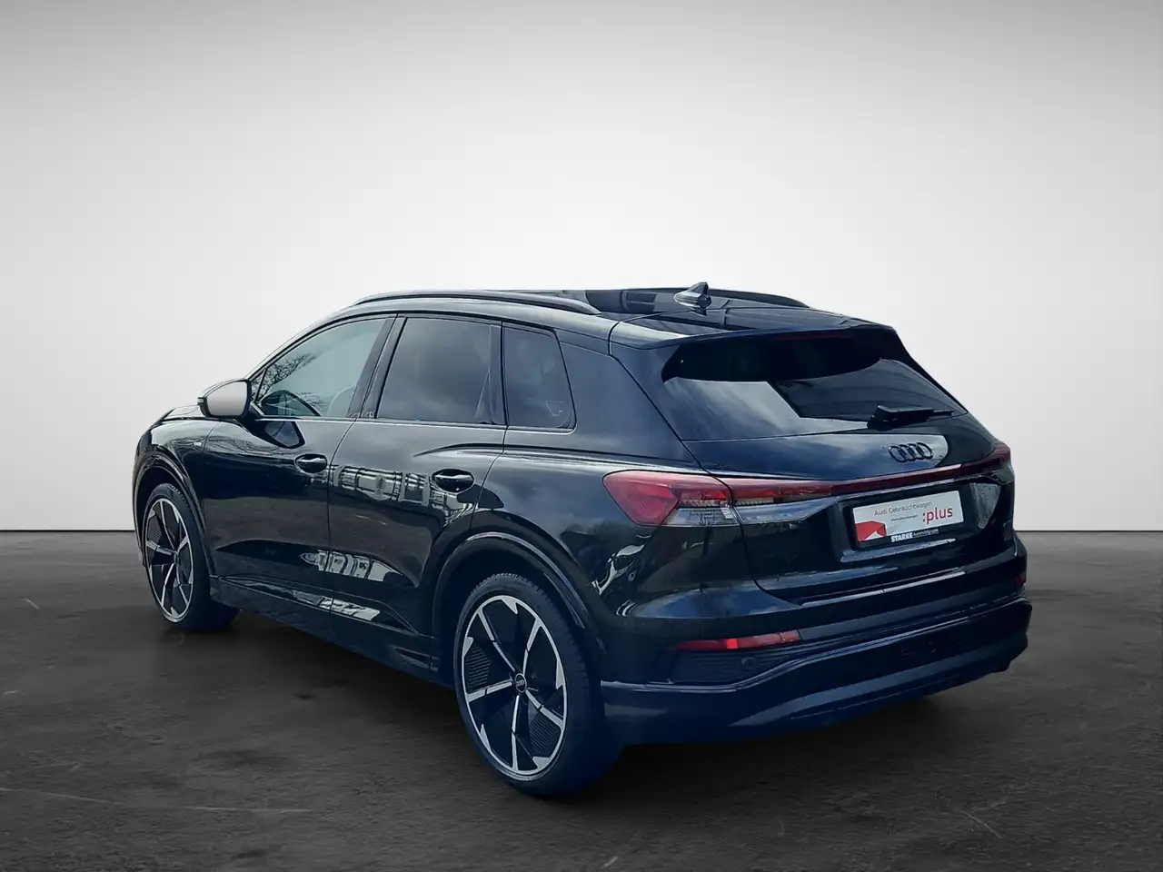 Audi Q4 e-tron 45 quattro S-line NaviPlus Matrix Pano AHK GRA ... 5