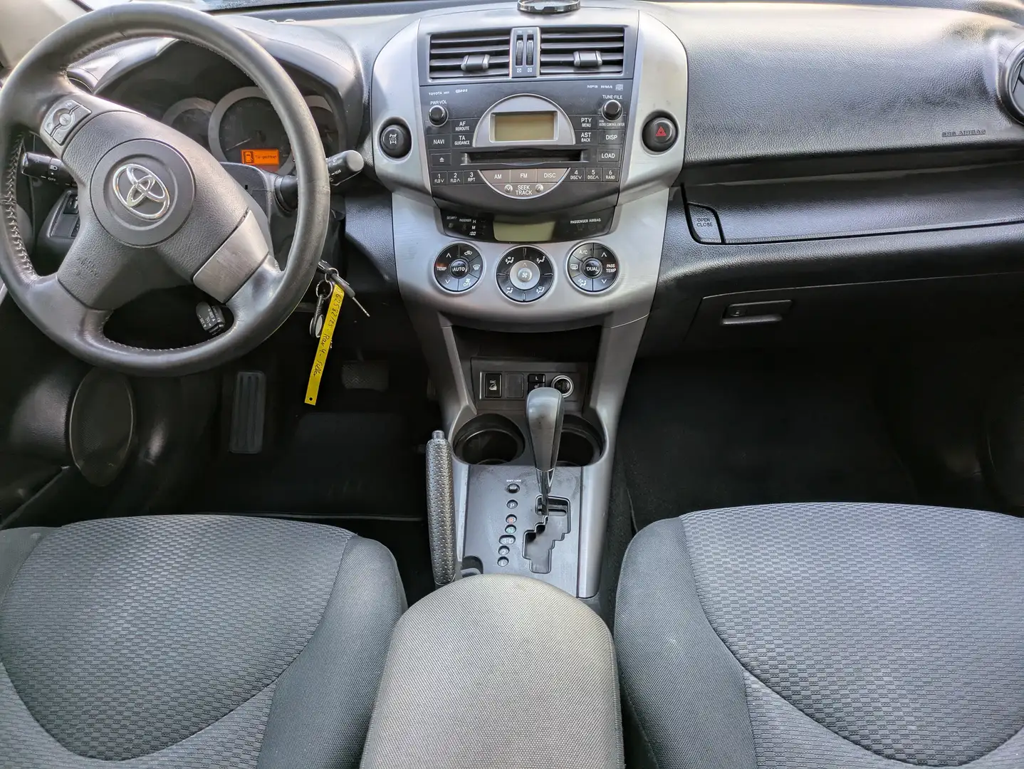 Toyota RAV 4 Sol Grau - 2