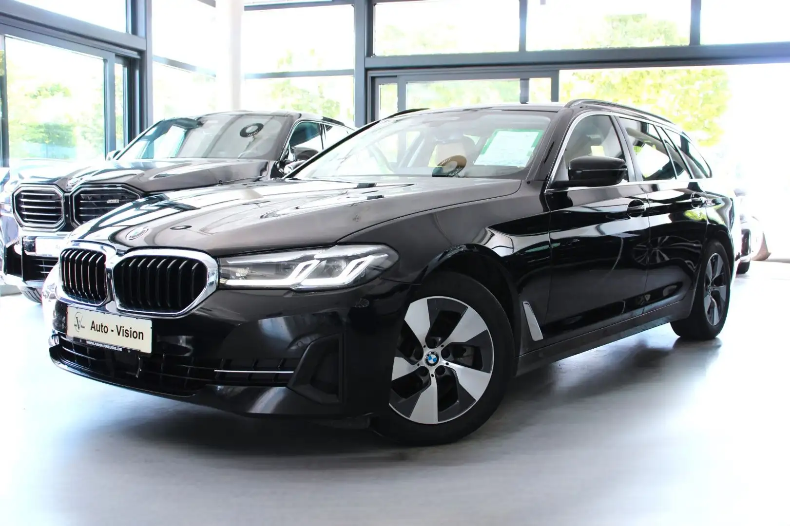 BMW 520 d (G31) *A-LED*360*HiFi*DriveAssProf*AHK Zwart - 1
