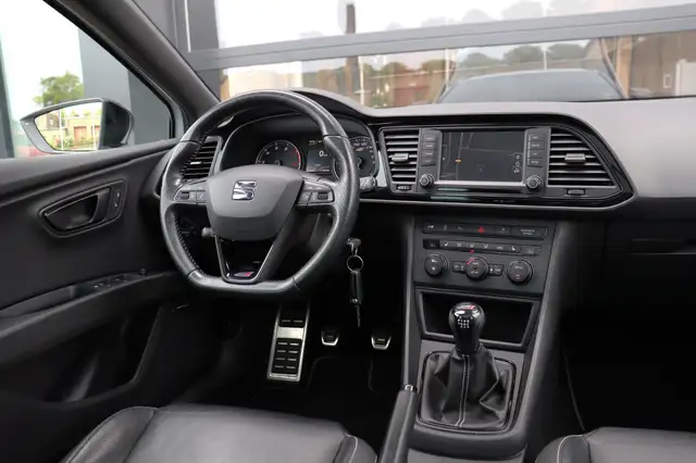 Seat Leon view 7