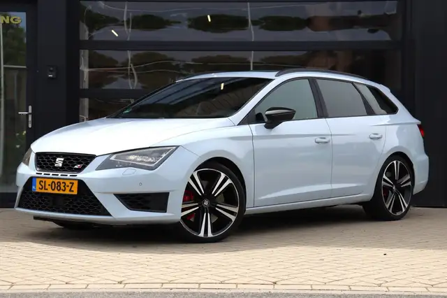 Seat Leon view 5