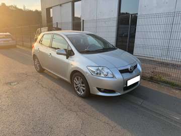 Auris 100 VVT-i Active