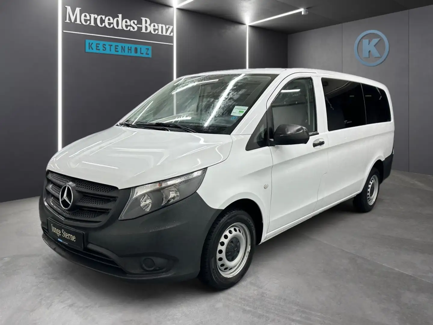 Mercedes-Benz Vito 114 CDI Tourer Lang Navi Kamera Klima AHK Weiß - 2