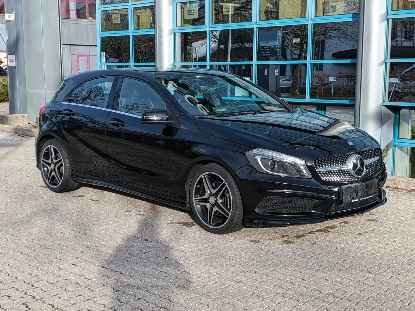 Mercedes-Benz A 200 AMG|Leder/Alcantara|SHZ|Kamera Schwarz - 2