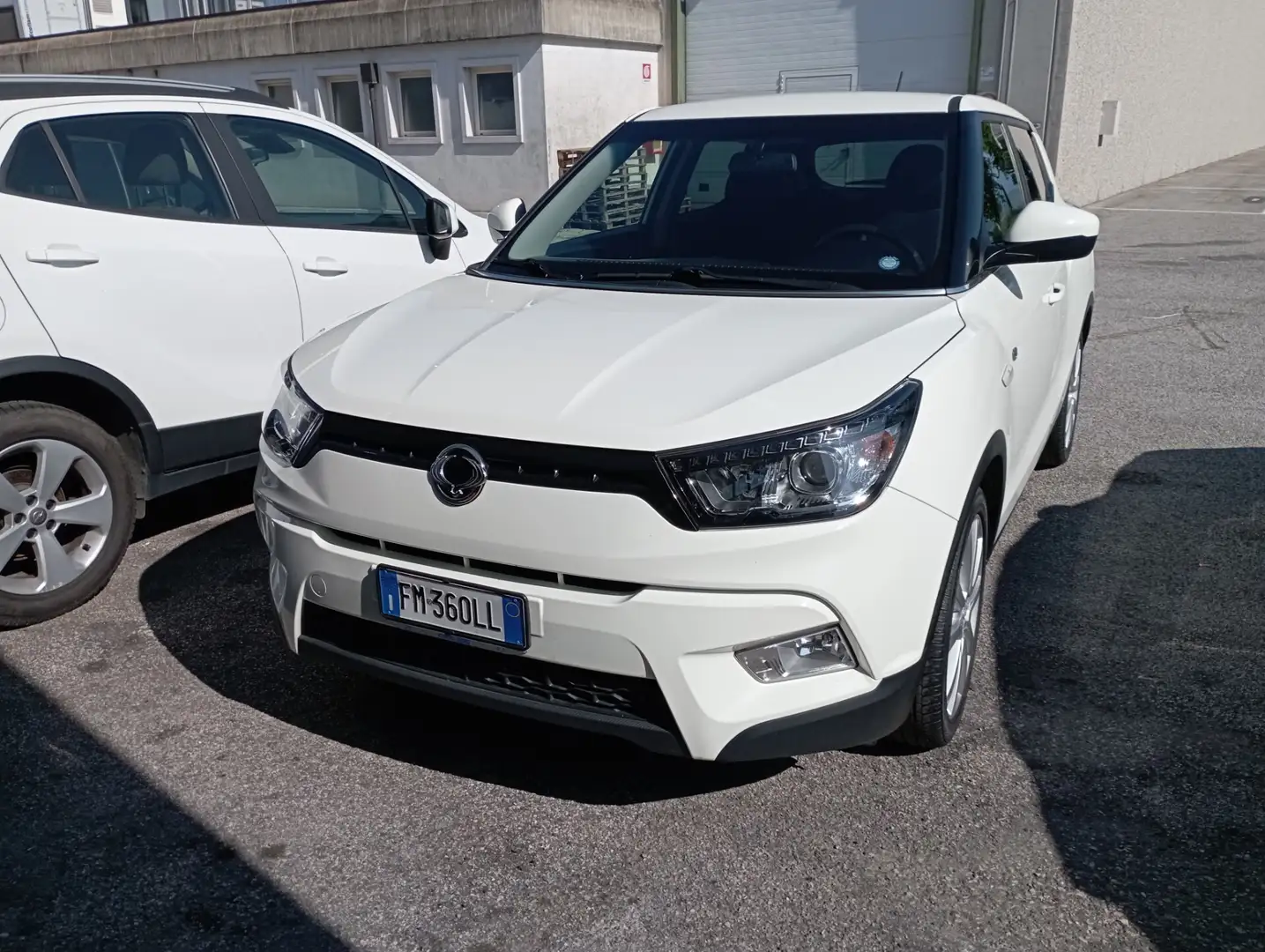 SsangYong Tivoli 1.6d 2WD Be Visual Blanc - 1