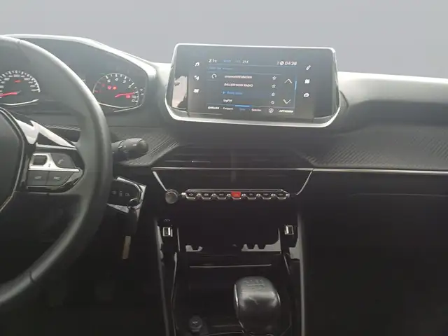 Peugeot 208 view 12